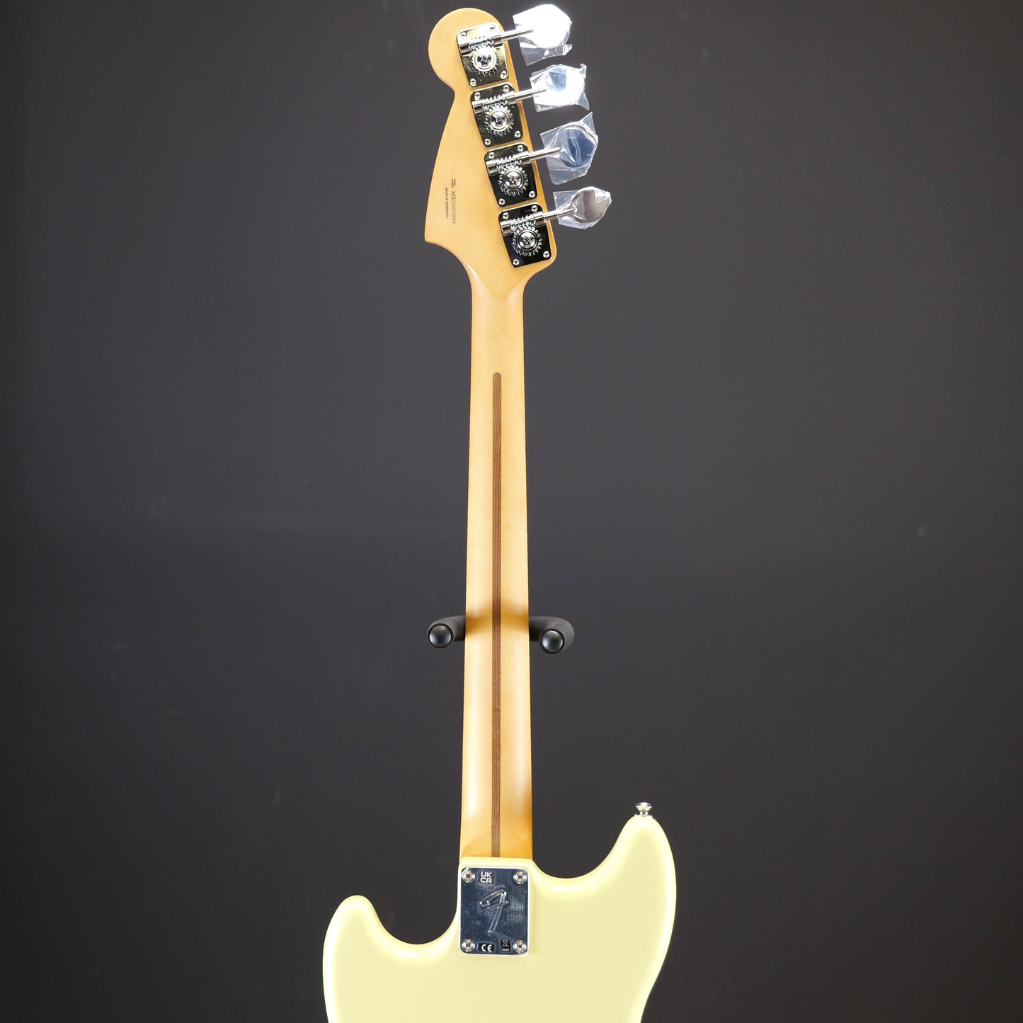 Fender Player II Mustang Bass PJ Rosewood Fingerboard Hialeah Yellow