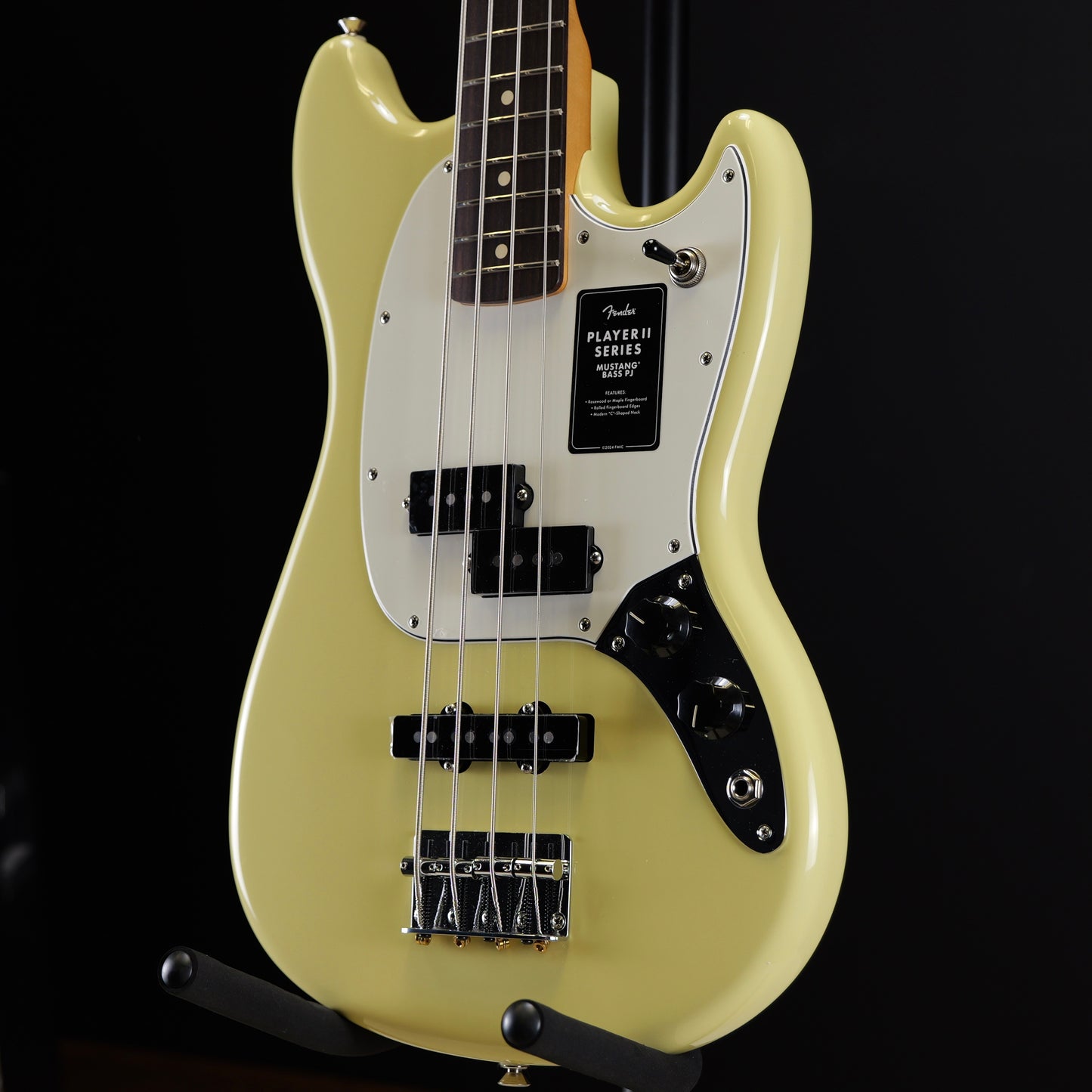 Fender Player II Mustang Bass PJ Rosewood Fingerboard Hialeah Yellow