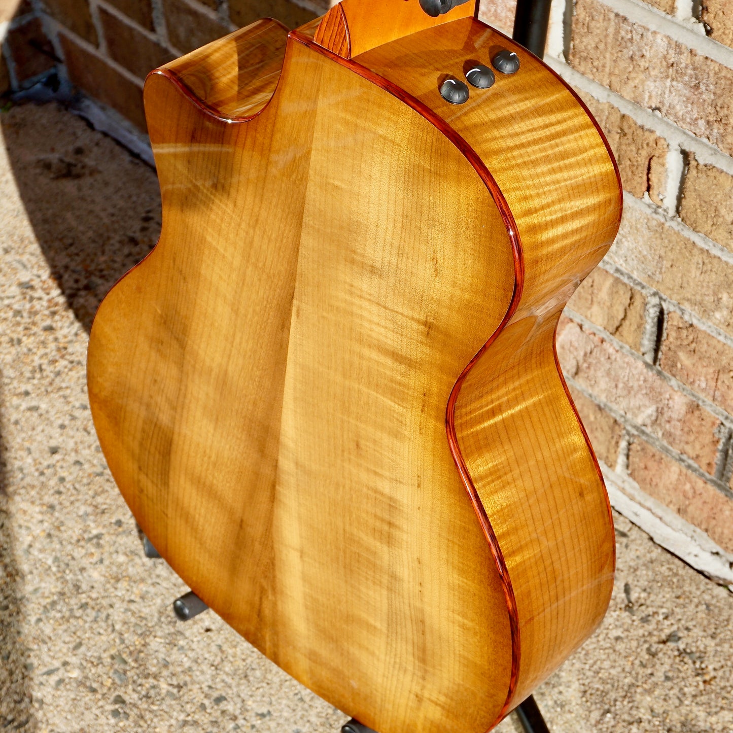Taylor NAMM SHOW 2024 #1 C14ce B4001 – Grand Auditorium Euro Spruce/Figured Oregon Myrtlewood