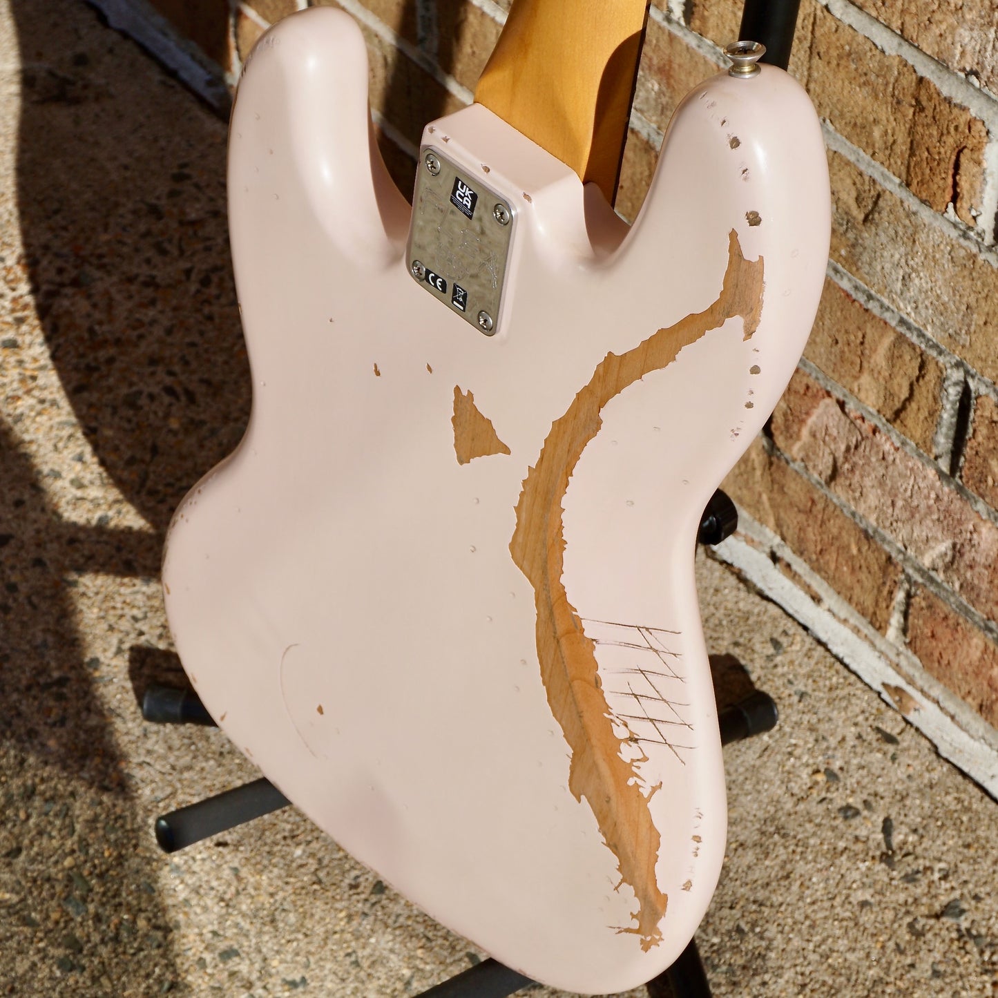 Fender Flea Jazz Bass, Rosewood Fingerboard, Roadworn Shell Pink