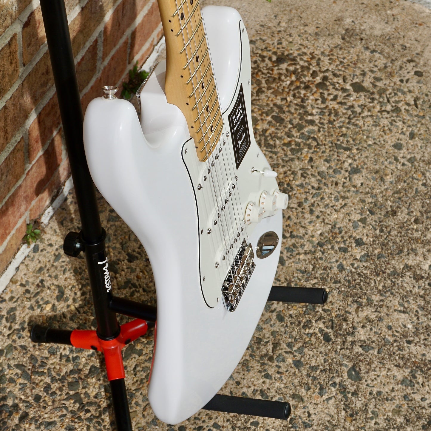 Fender Player Stratocaster Maple Fingerboard Polar White