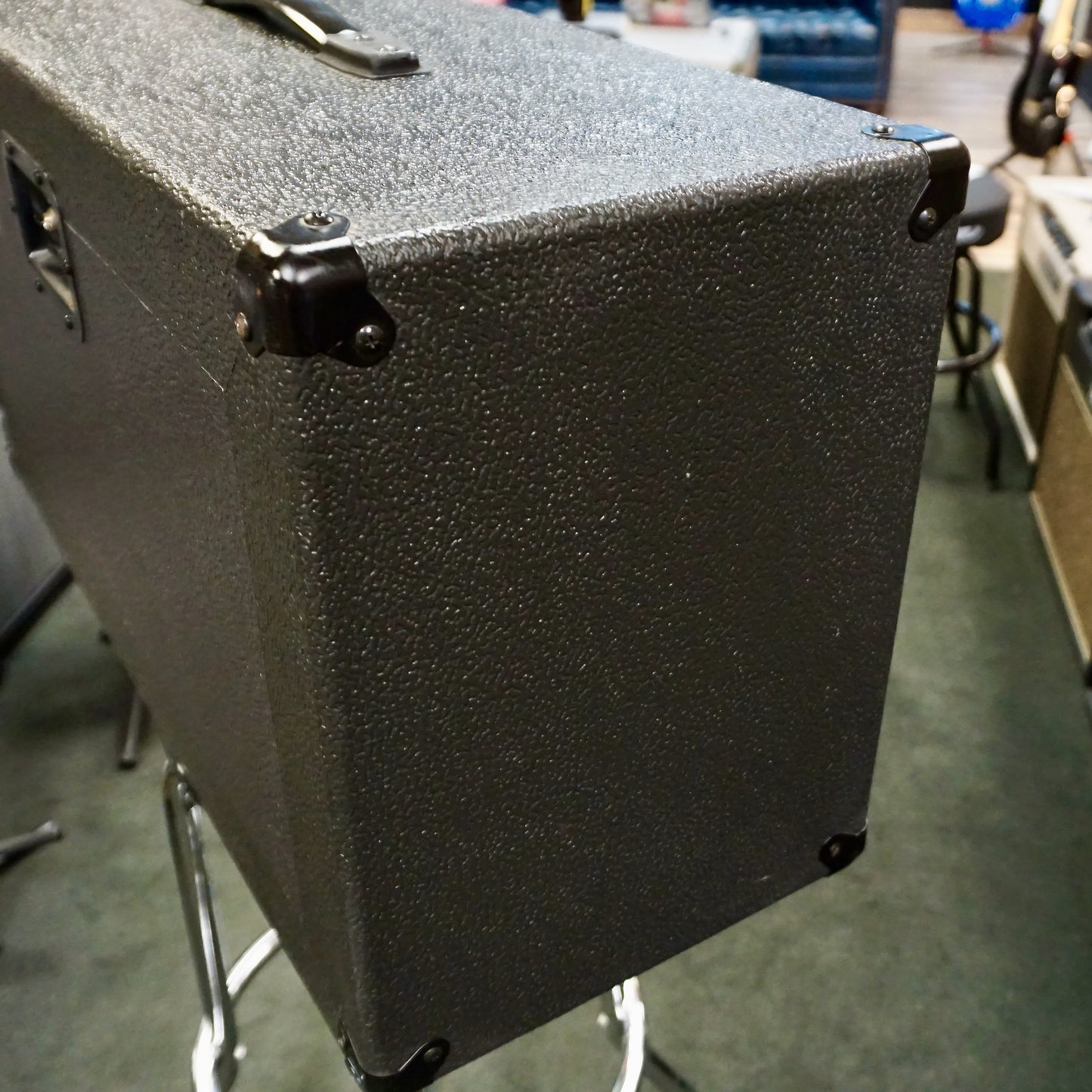 440 Live 2x12 Cabinet w/ Celestion V30s
