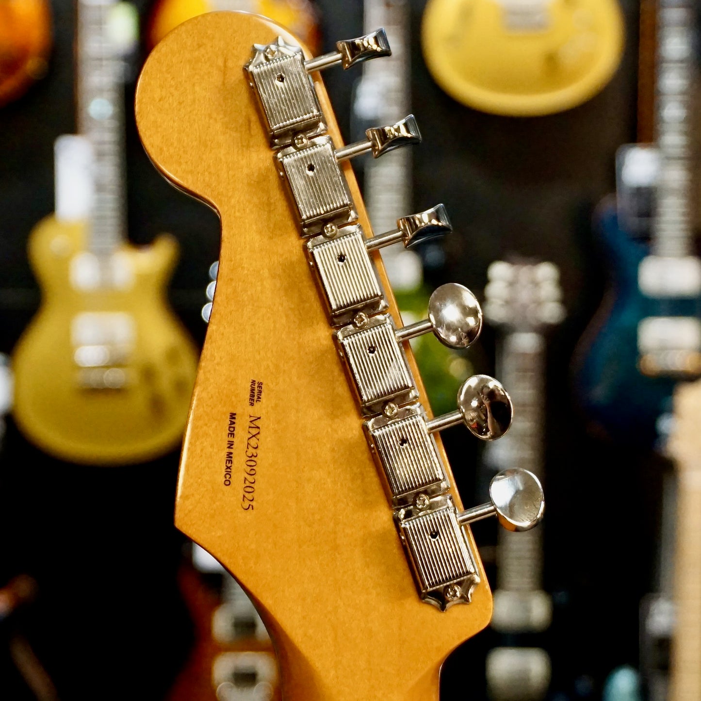 Fender Vintera II '50s Stratocaster Maple Fingerboard 2-Color Sunburst