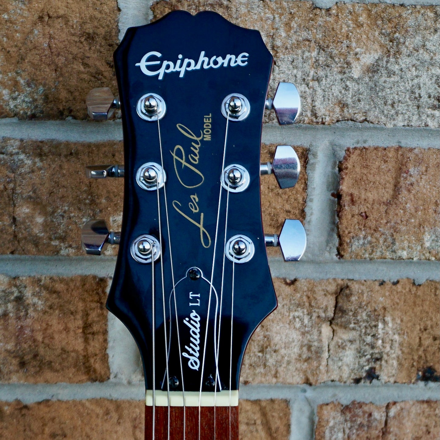 Epiphone Les Paul Studio LT Cherry Sunburst