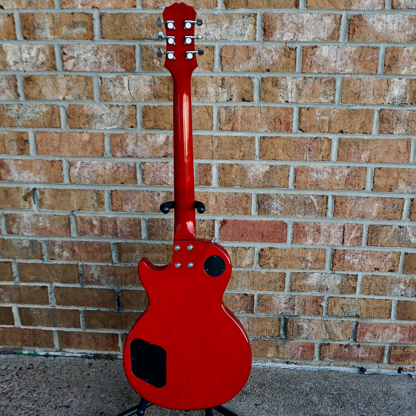 Epiphone Les Paul Studio LT Cherry Sunburst