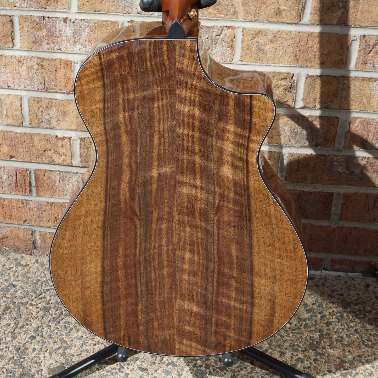 Breedlove Masterclass Concerto Adirondack Spruce/Walnut Left Handed