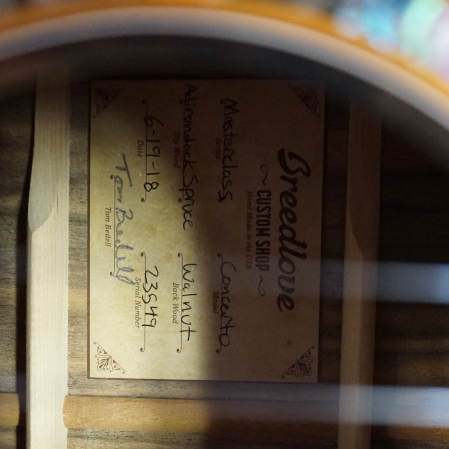 Breedlove Masterclass Concerto Adirondack Spruce/Walnut Left Handed
