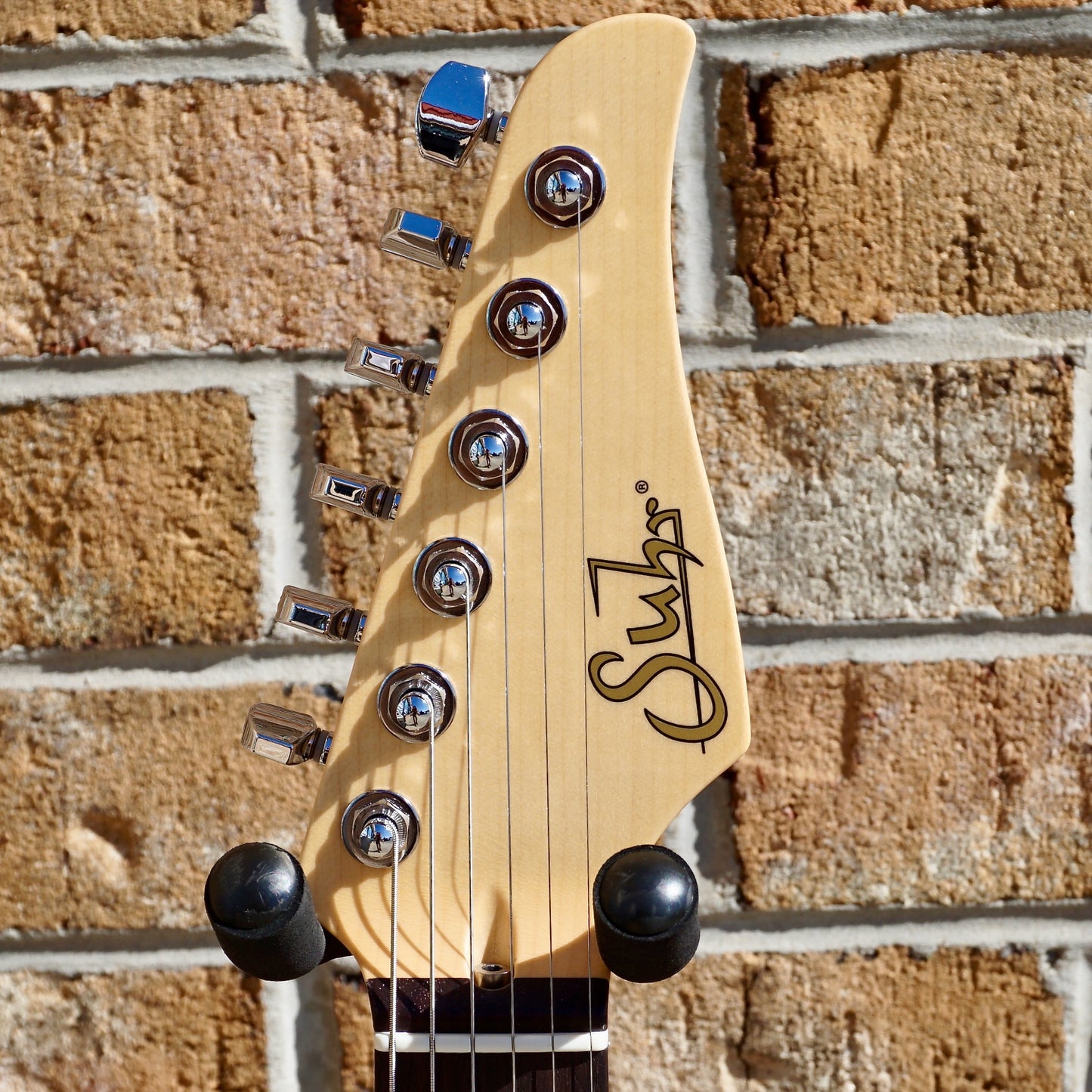 Suhr Classic S Black