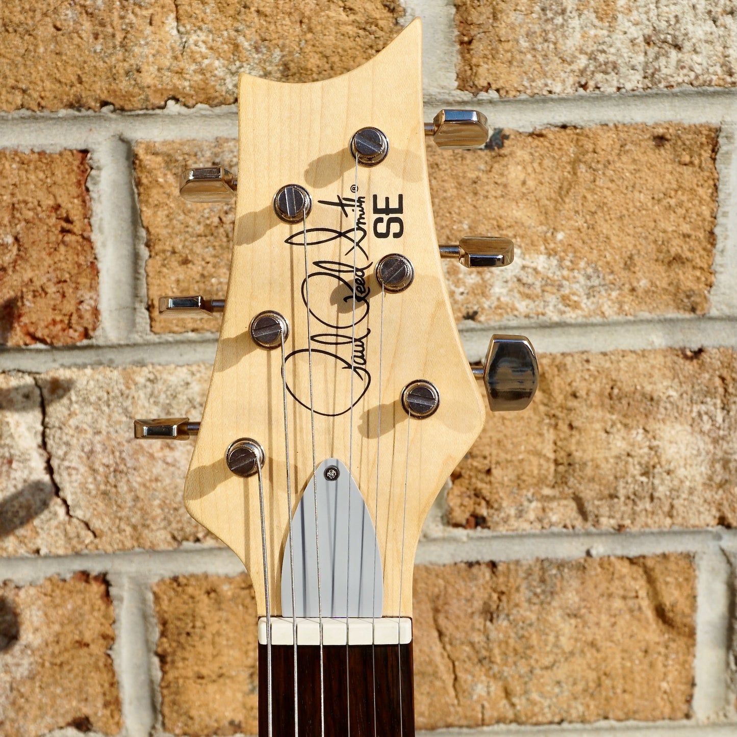 PRS SE Silver Sky Moon White with Seymour Duncan Hot Rails