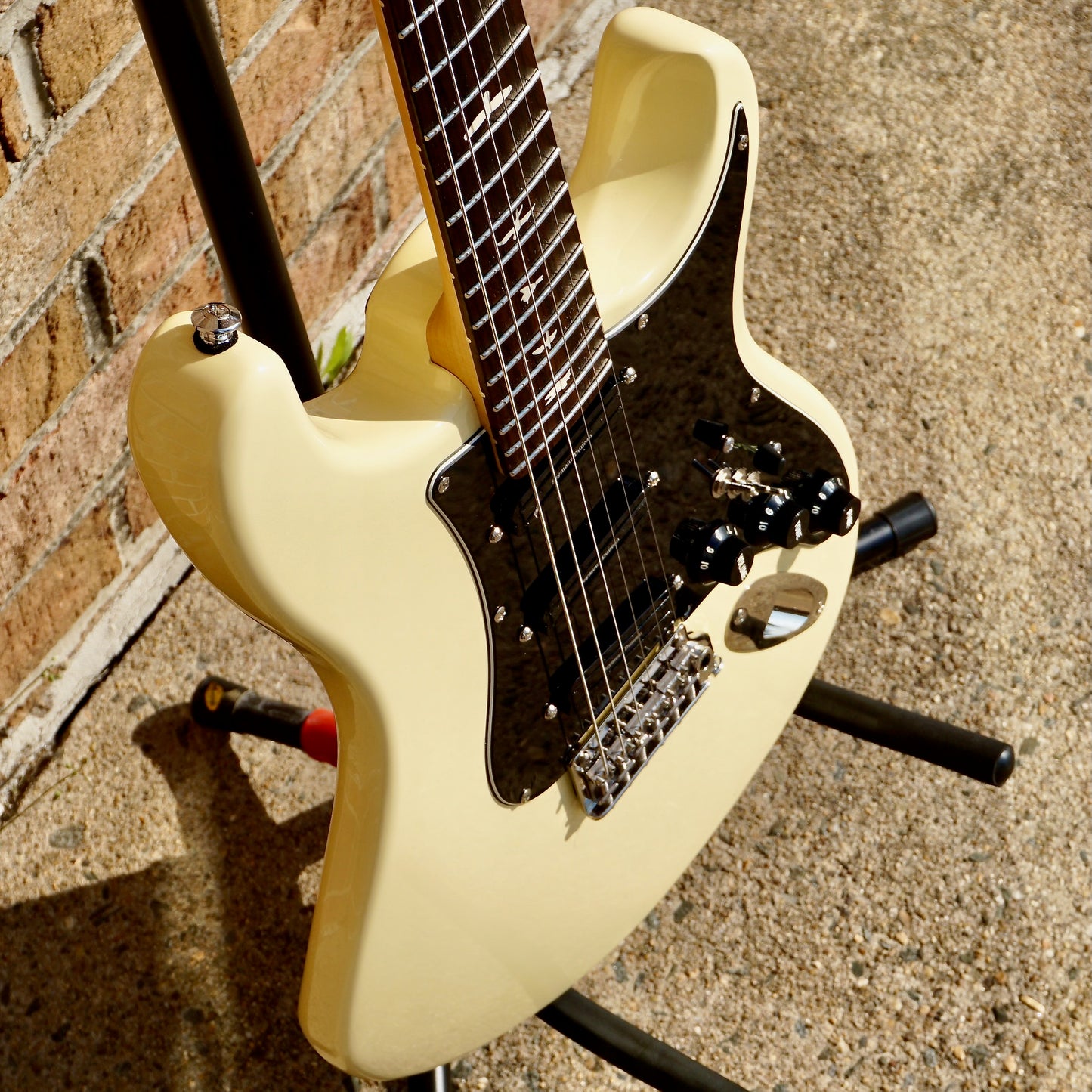 PRS SE Silver Sky Moon White with Seymour Duncan Hot Rails