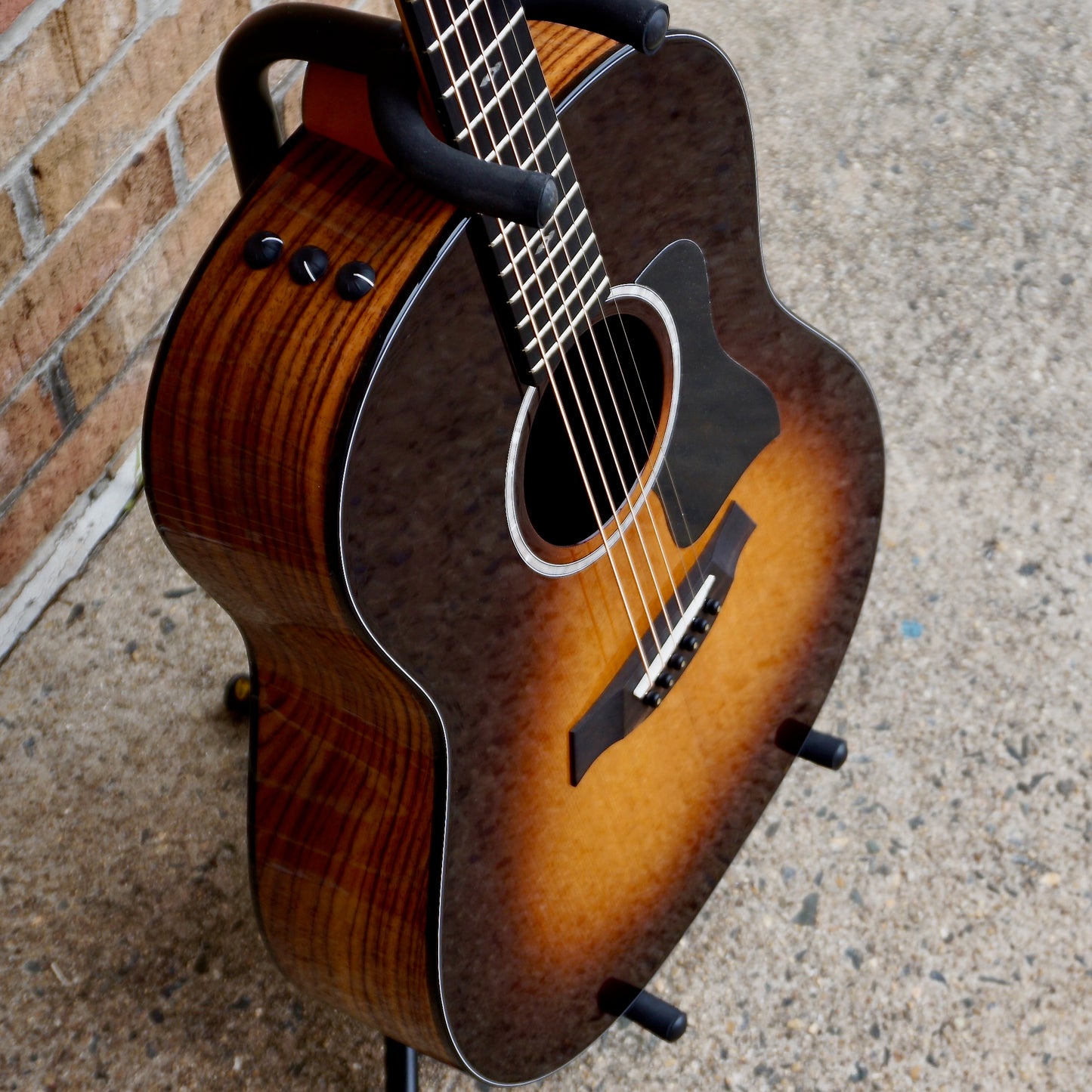 Taylor 50th Anniversary 217e-SB Plus LTD