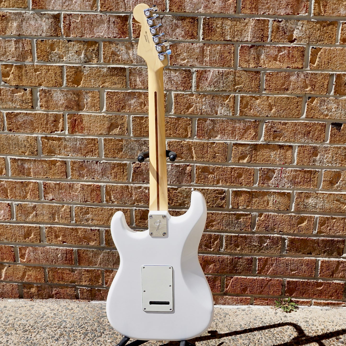 Fender Player Stratocaster Maple Fingerboard Polar White w/ Texas Special Pickups