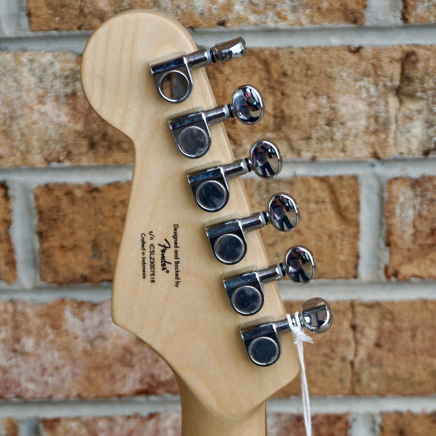 Fender Squier Mini Stratocaster Laurel Fingerboard Shell Pink