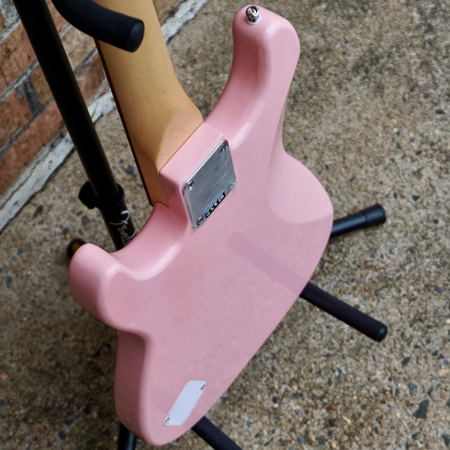 Fender Squier Mini Stratocaster Laurel Fingerboard Shell Pink