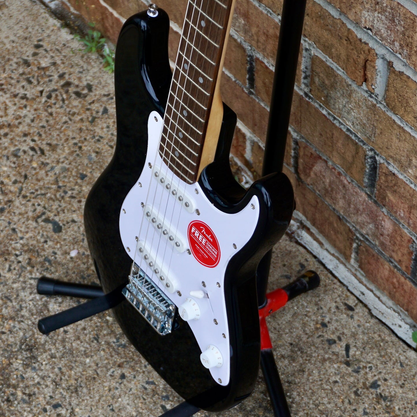 Fender Squier Mini Stratocaster Laurel Fingerboard Black