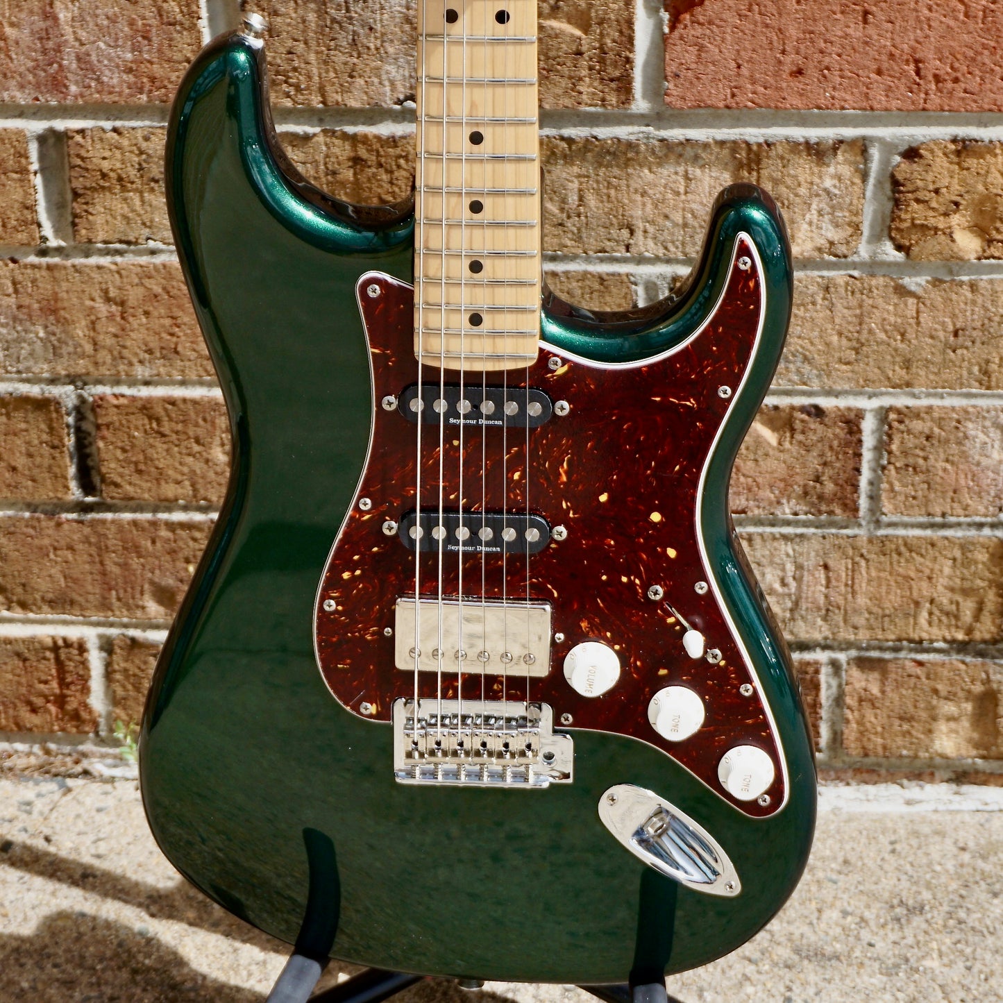 Fender Limited Edition Player Stratocaster HSS Maple Fingerboard British Racing Green