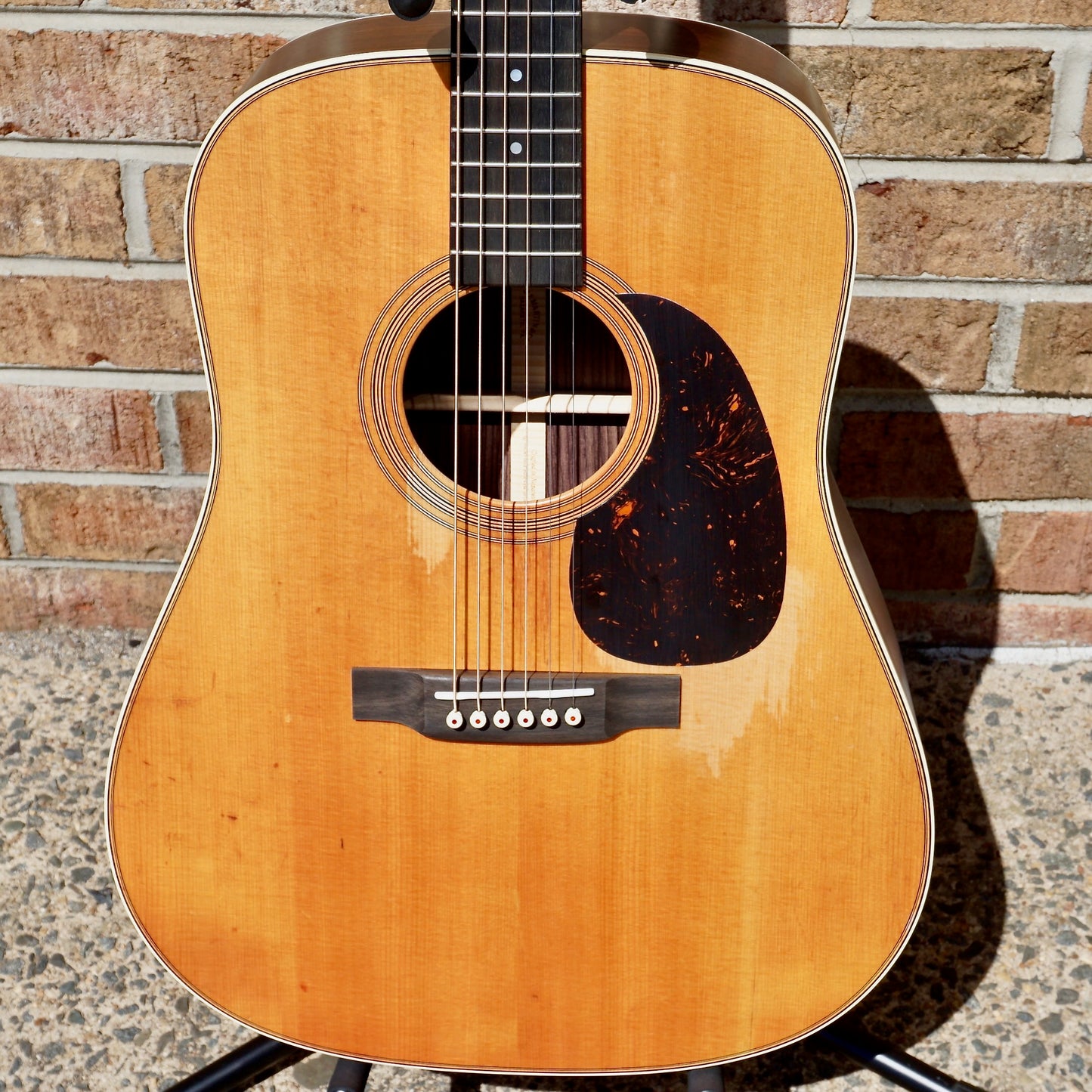 Martin D-28 StreetLegend