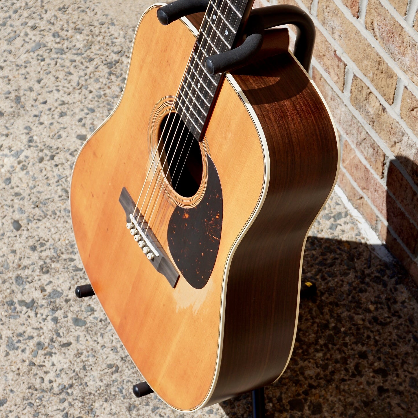 Martin D-28 StreetLegend