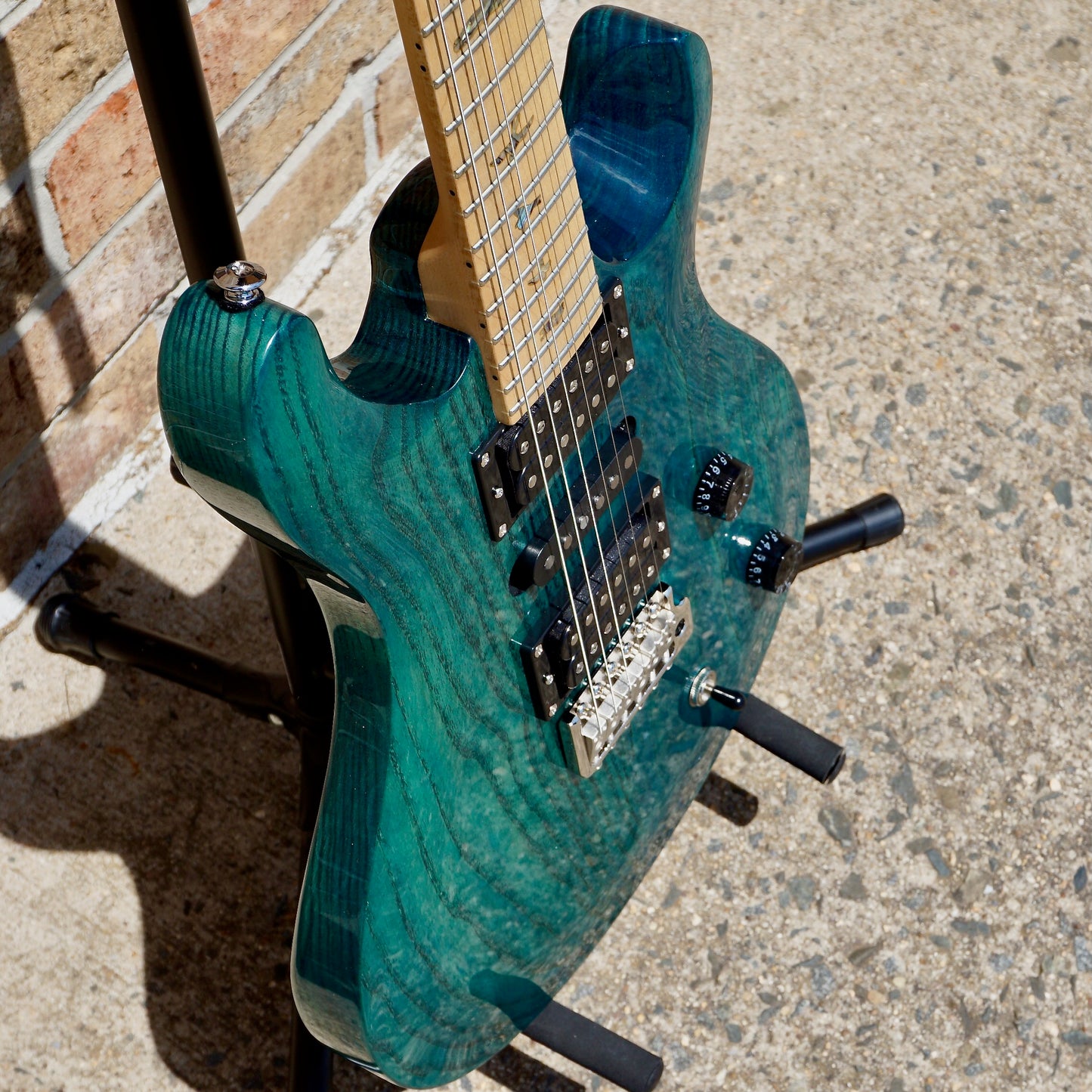 PRS SE Swamp Ash Special Iri Blue