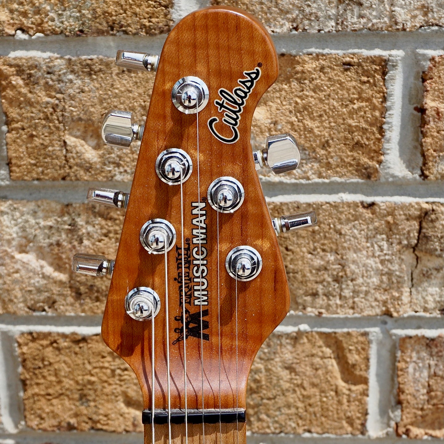 Ernie Ball Music Man Cutlass RS HSS Vintage Tobacco