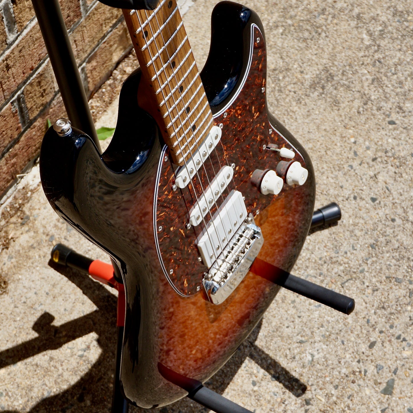 Ernie Ball Music Man Cutlass RS HSS Vintage Tobacco