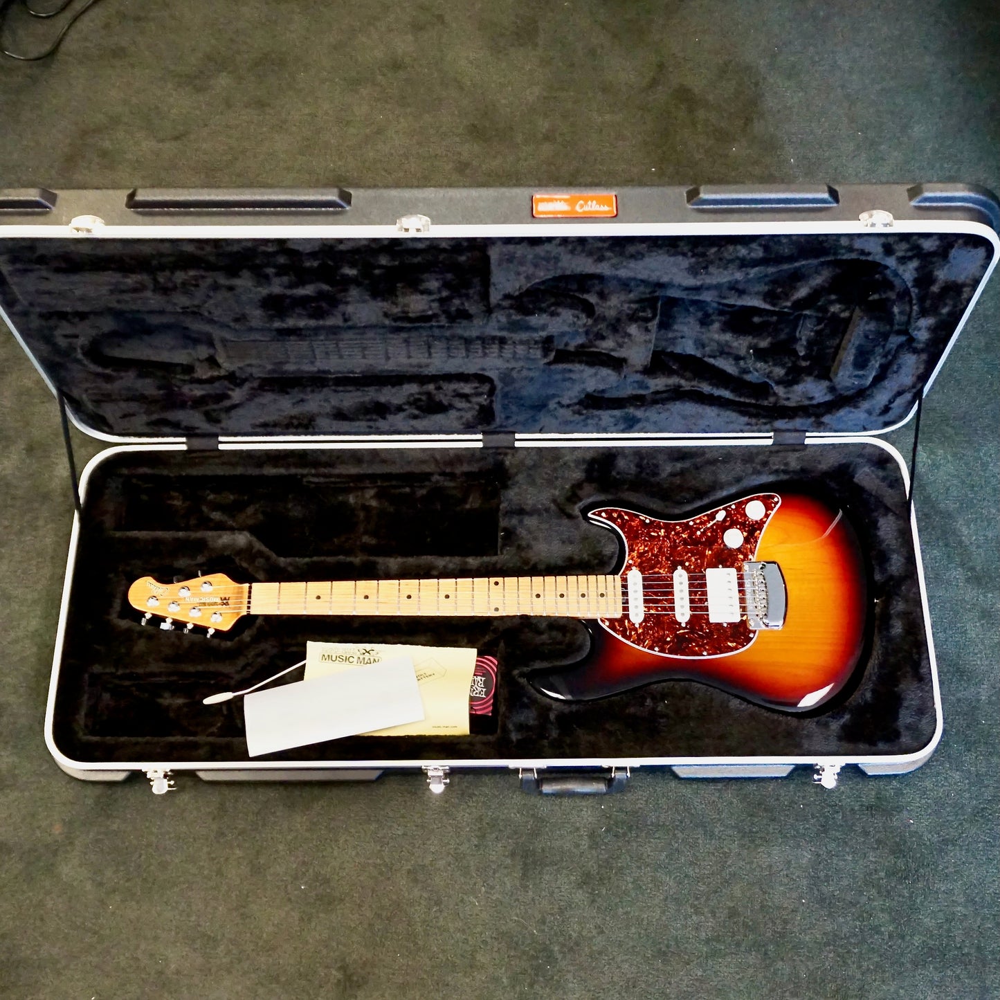 Ernie Ball Music Man Cutlass RS HSS Vintage Tobacco