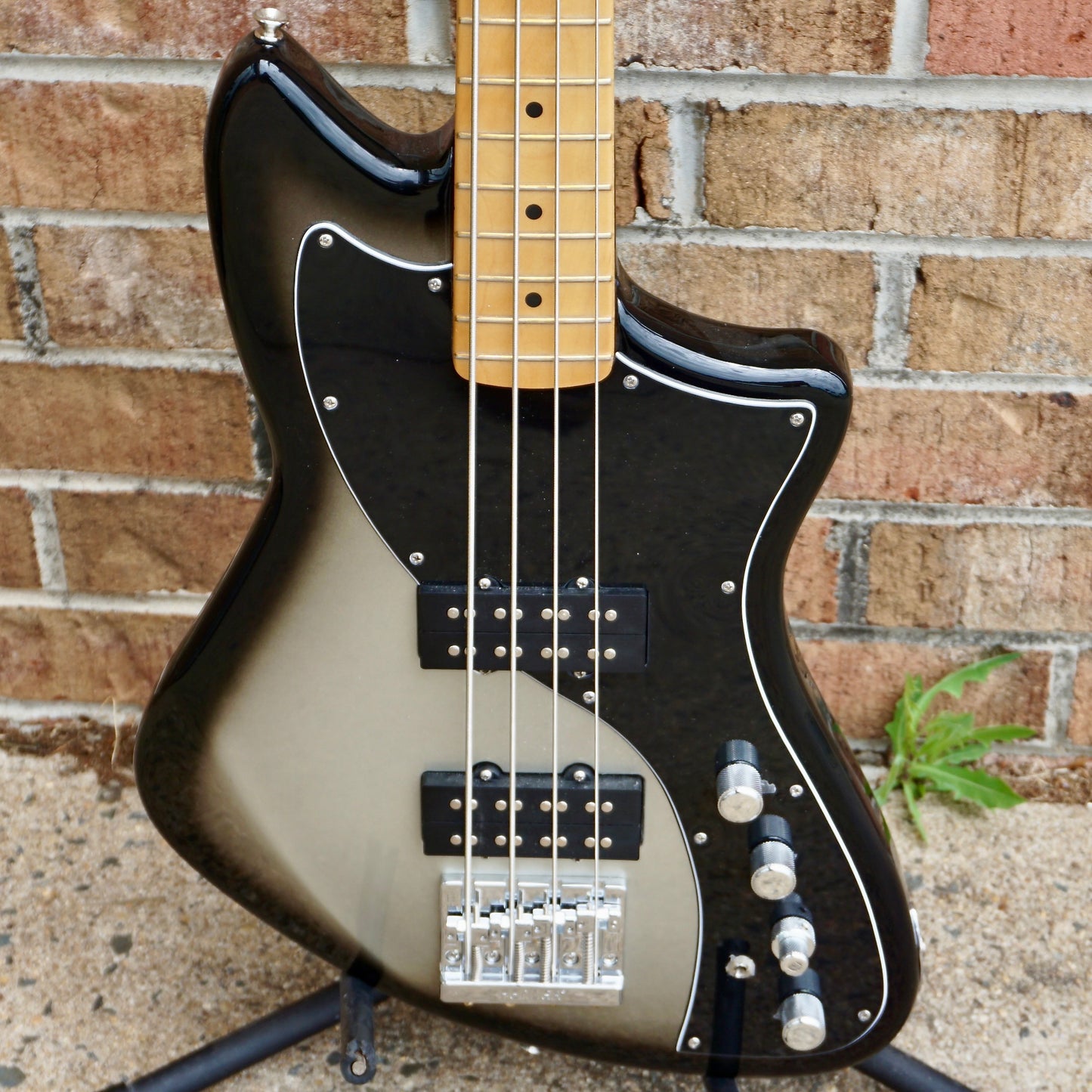 Fender Meteora Player Plus Active Meteora Bass Maple Fingerboard Silverburst