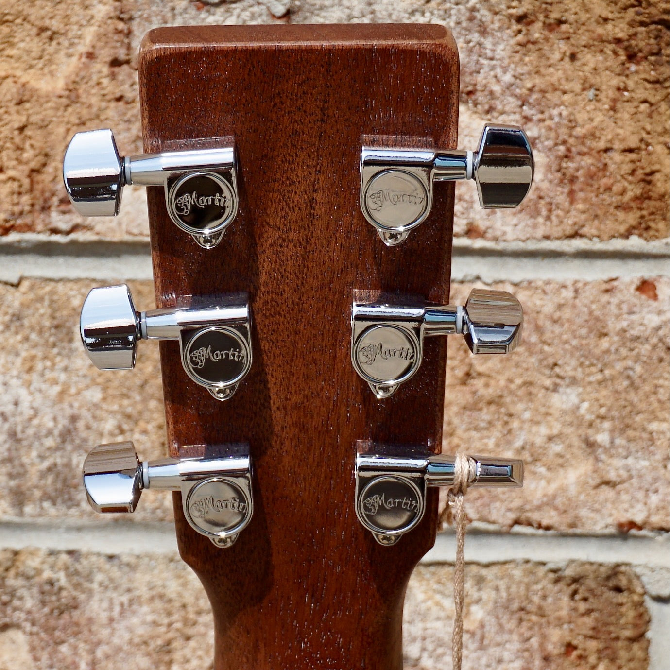 Martin 000CJR-10E StreetMaster