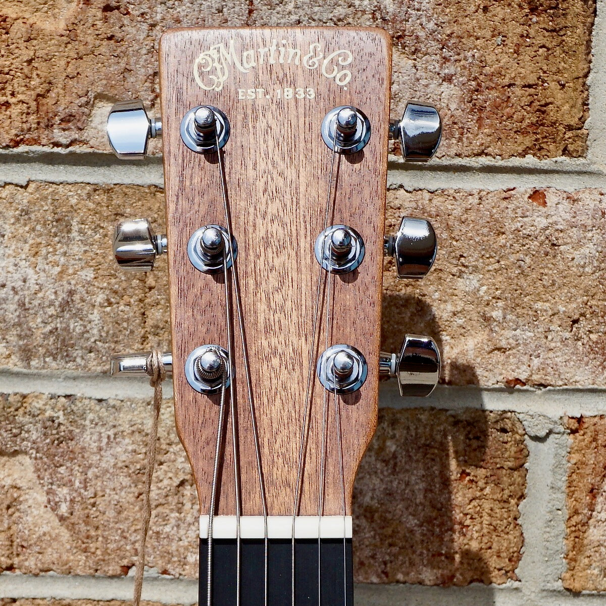 Martin 000CJR-10E StreetMaster