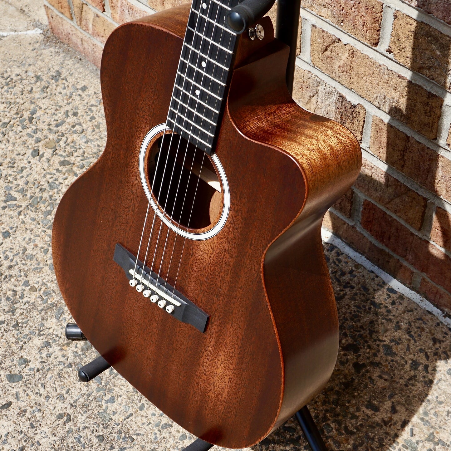 Martin 000CJR-10E StreetMaster