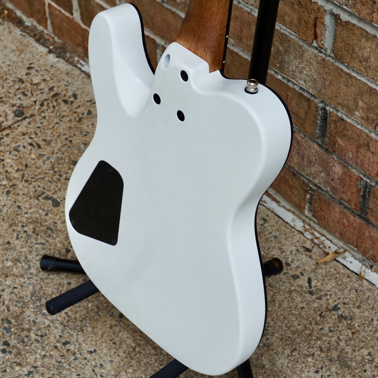 Charvel Joe Duplantier Signature Pro-Mod San Dimas Style 2 HH Ebony Fingerboard Satin White W/ Bare Knuckle Juggernaut’s