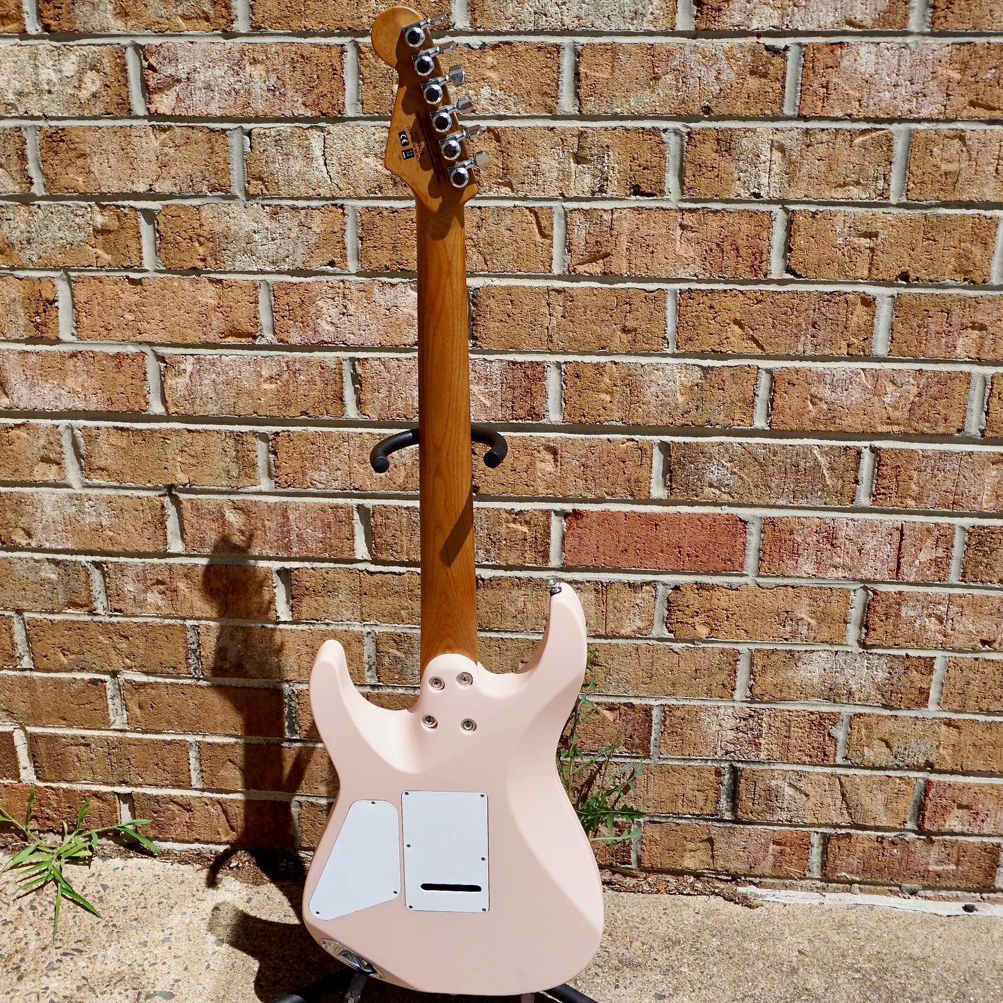 Charvel Pro-Mod DK24 HSS 2PT CM Caramelized Maple Fingerboard Satin Shell Pink