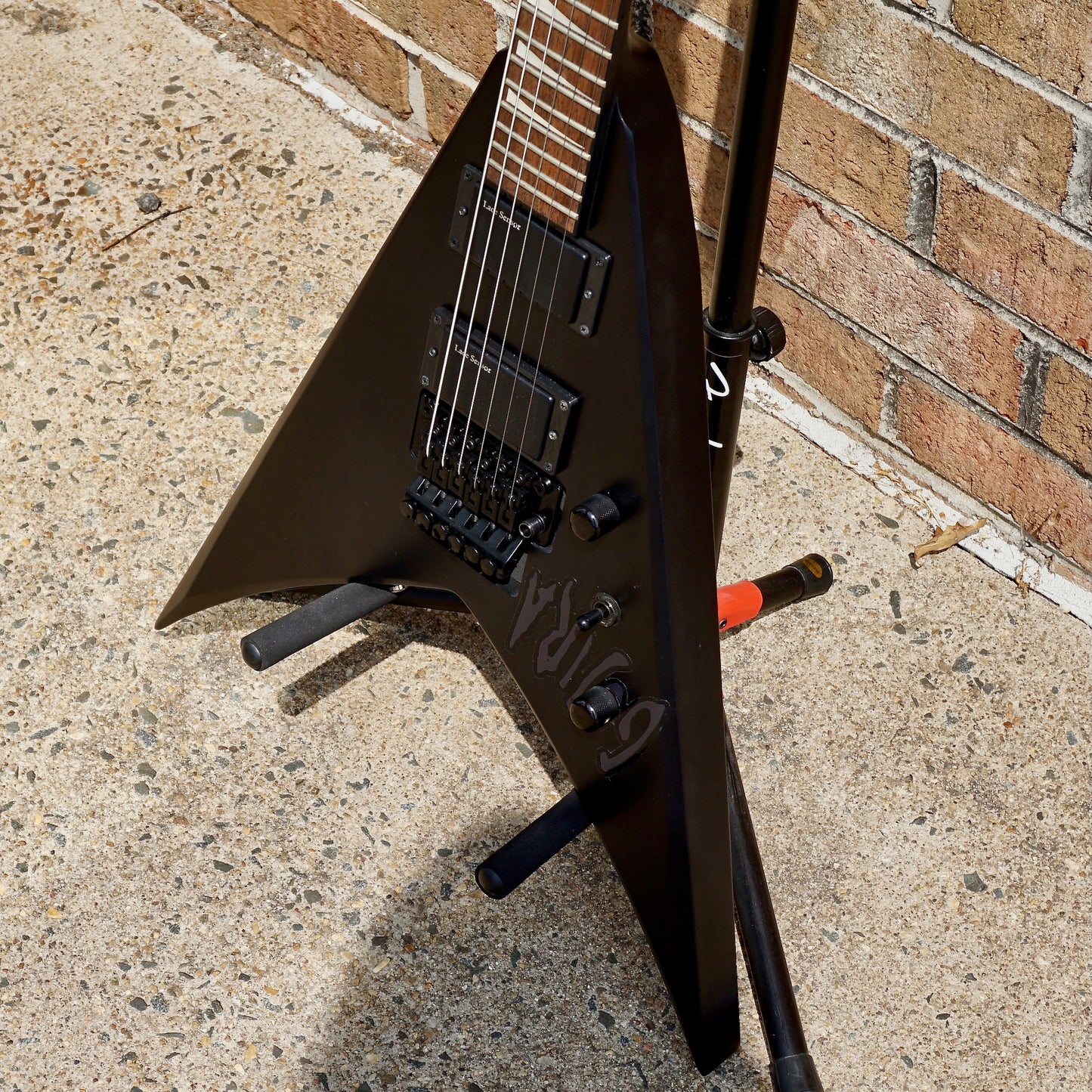 Jackson X Series King V™ KVXMG Laurel Fingerboard Satin Black w/ Lace Sensor Pickups
