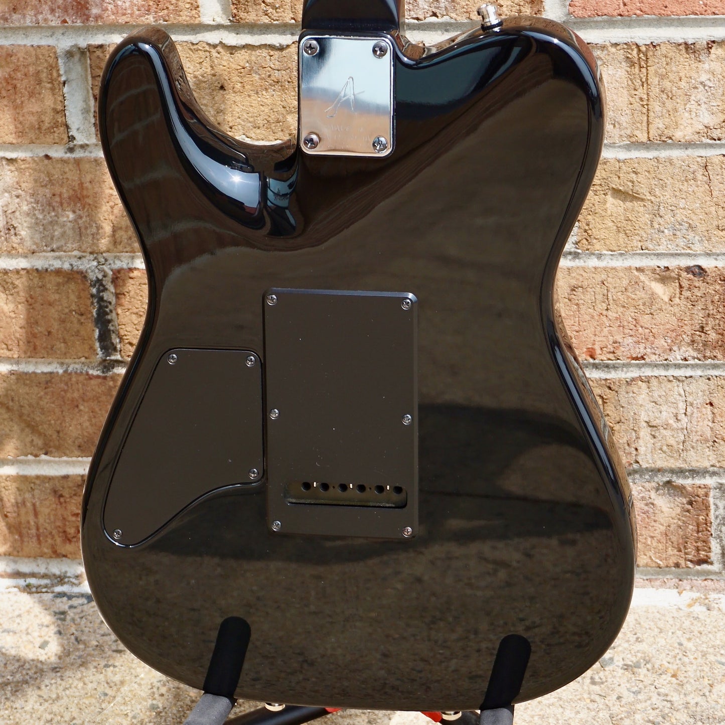 Anderson Guitar Works Cobra Black w/ Factory Fishman Powerbridge