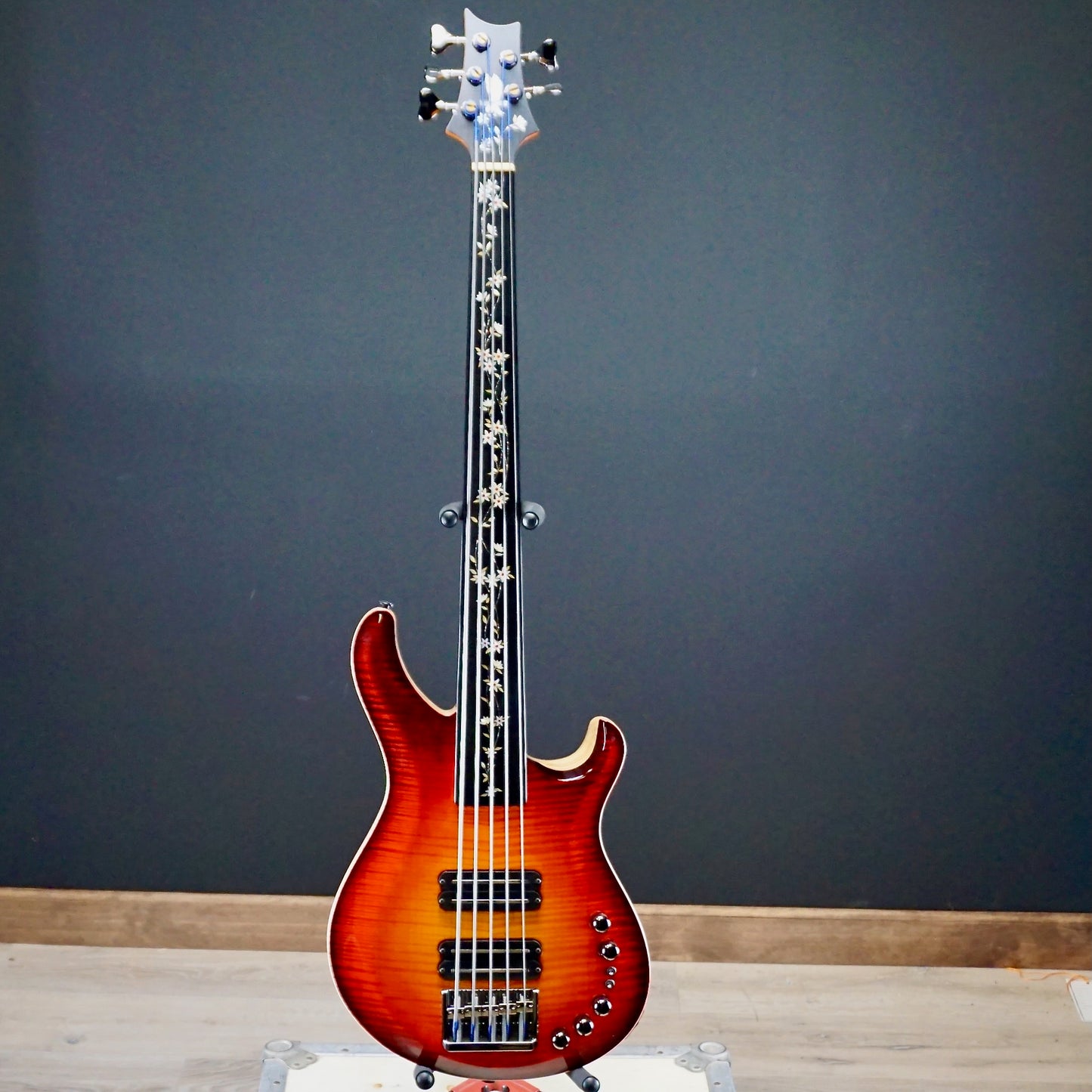 PRS NOS 2017 Namm Show Private Stock Gary Grainger 5 String Fretless Bass Dragons Breath Glow