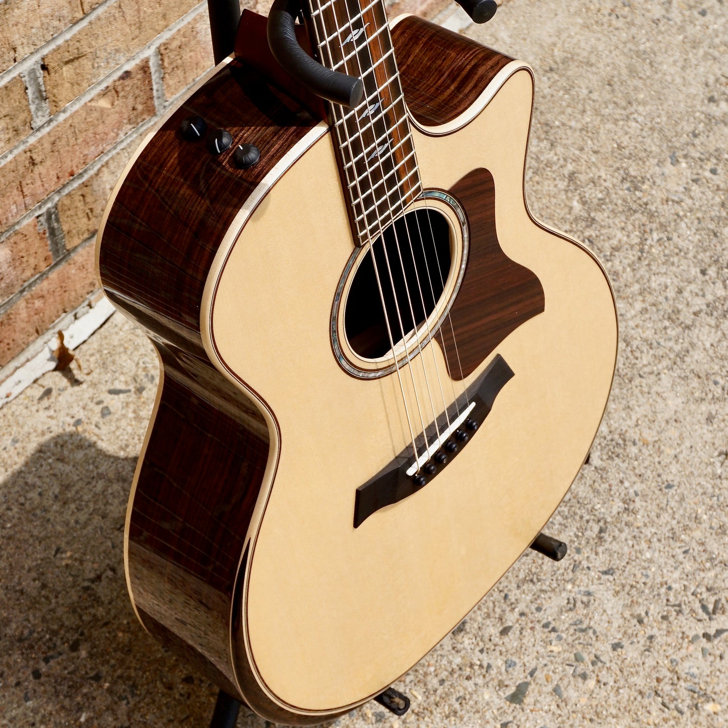 Taylor 814ce