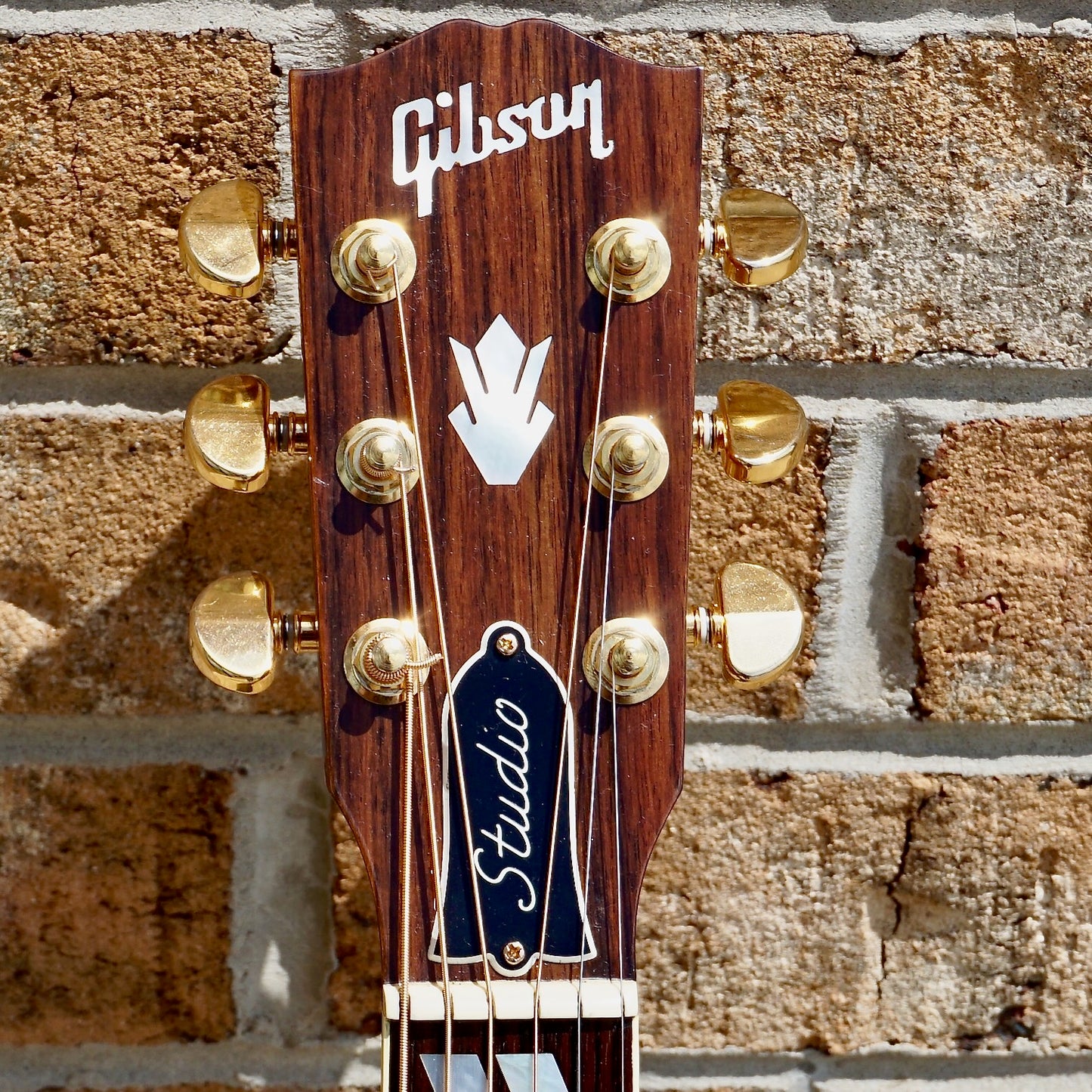 Gibson Songwriter Deluxe Studio