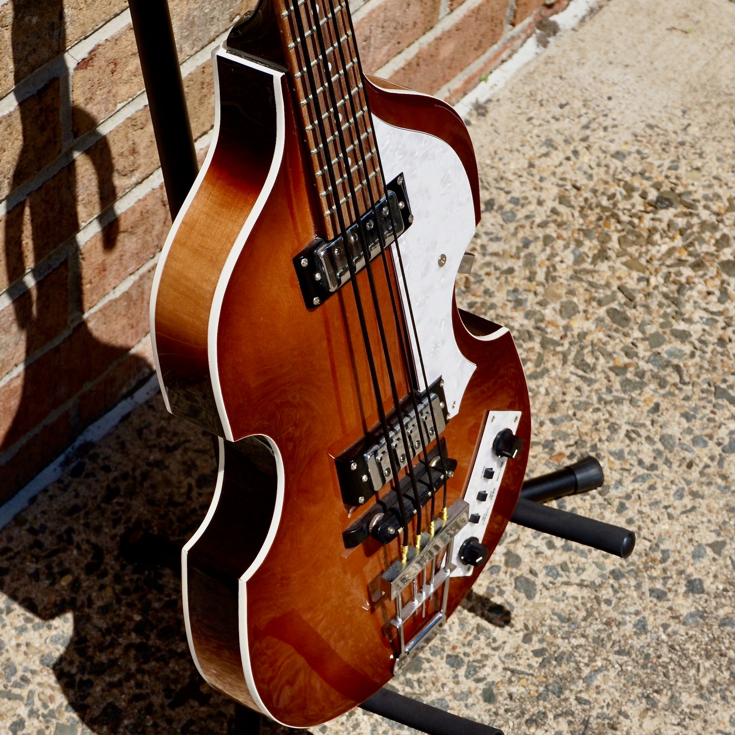 Hofner D-Bass HI-Series