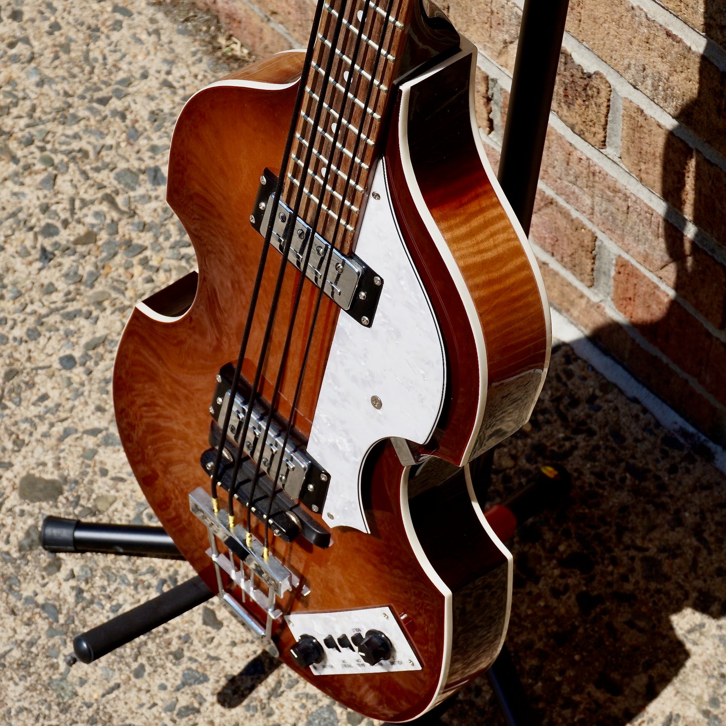 Hofner D-Bass HI-Series