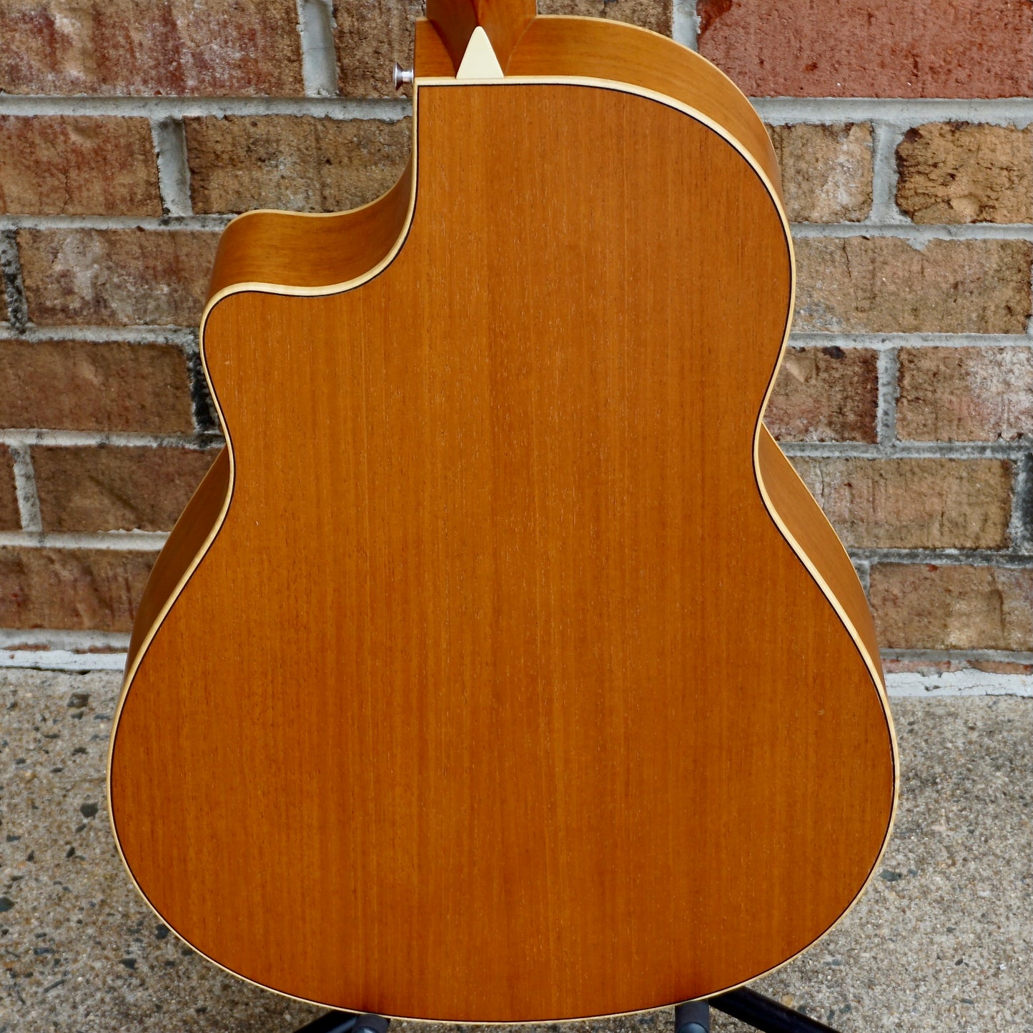 Larrivee LV-03 Recording Series