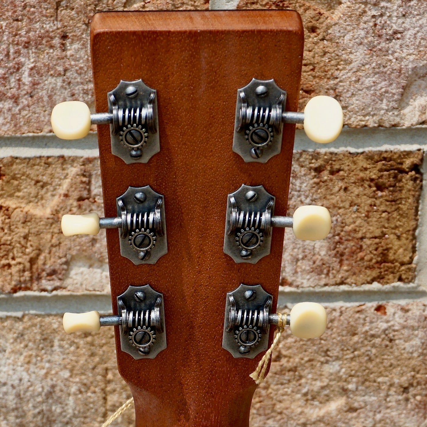 Martin DSS-17 Whiskey Sunset