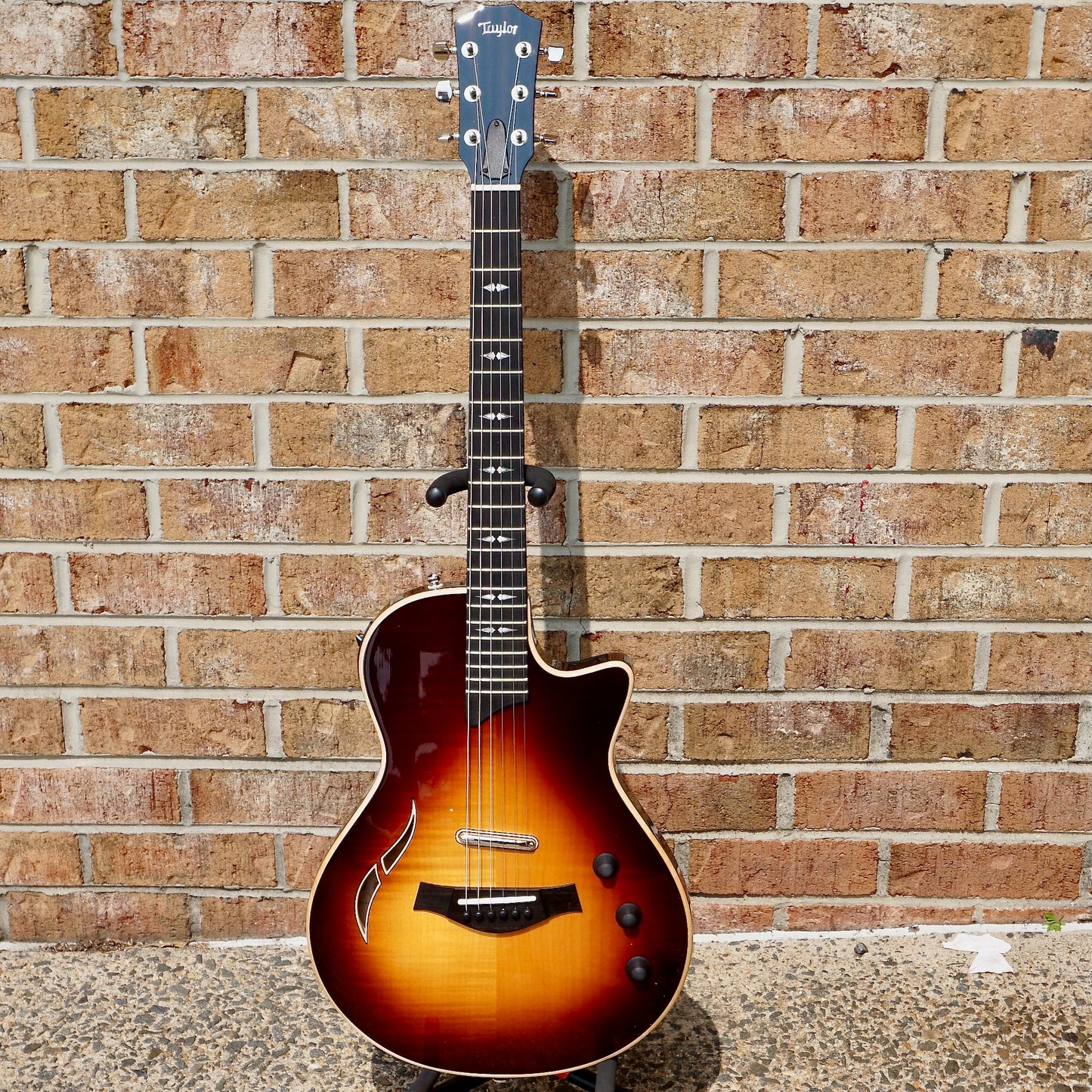 Taylor T5z Pro Tobacco Sunburst