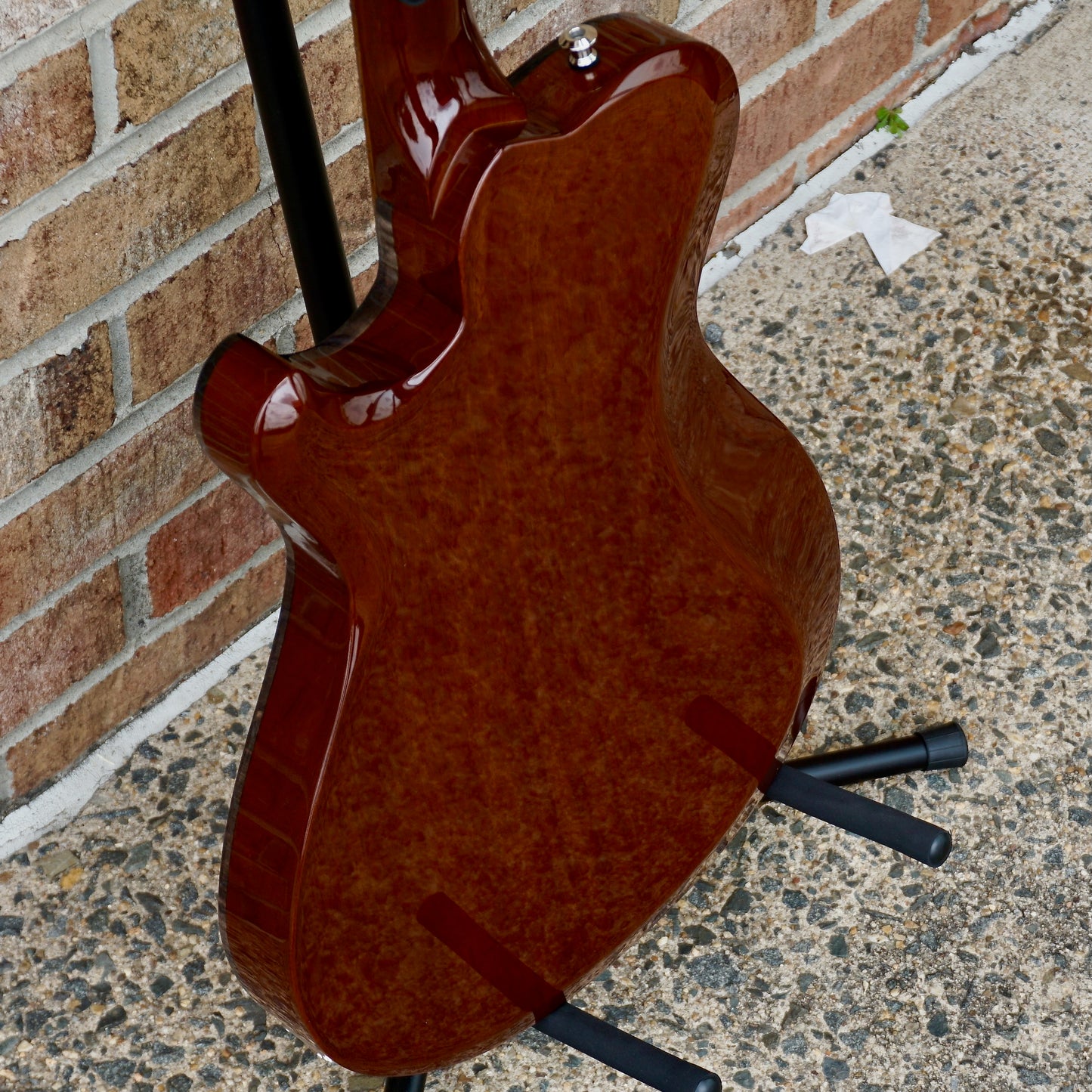 Knaggs Chena Aged Scotch/Onyx Binding T1 Top