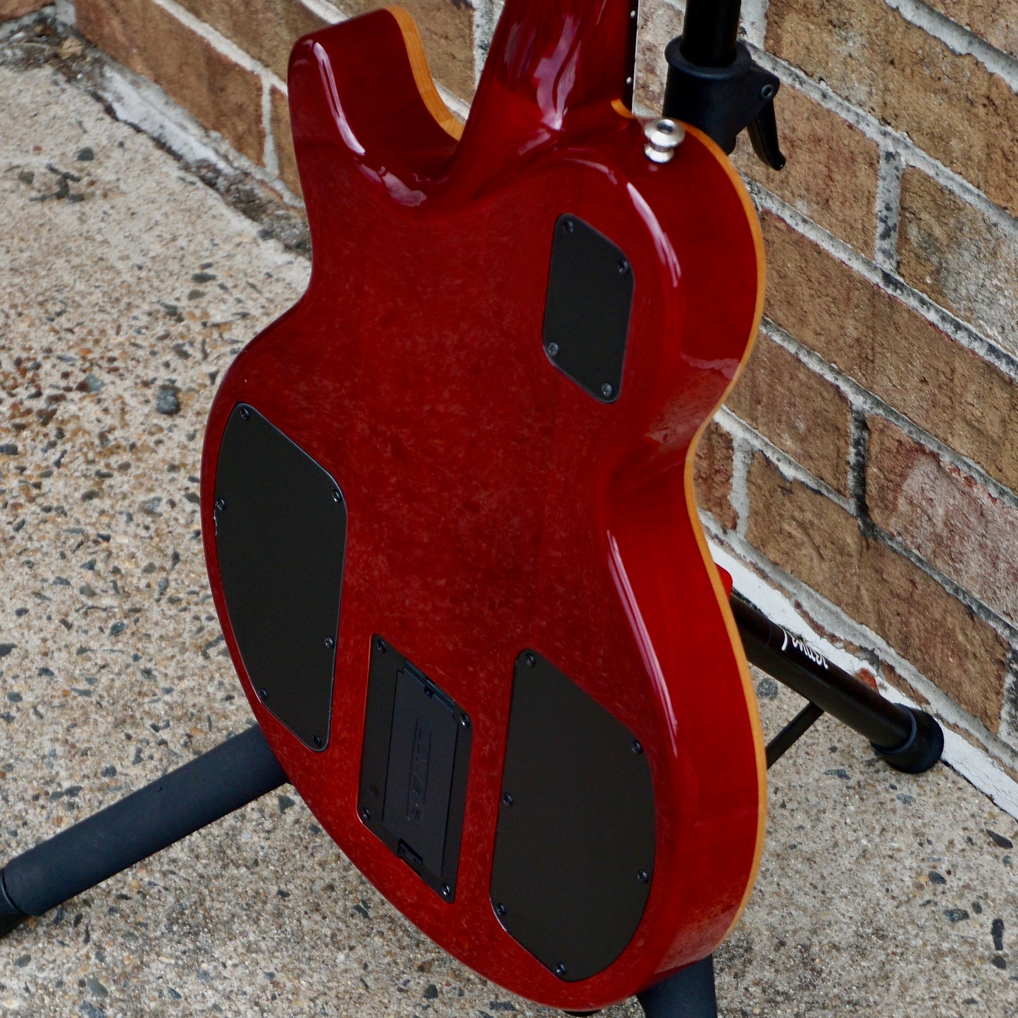 Line 6 James Tyler Variax HD Tobacco