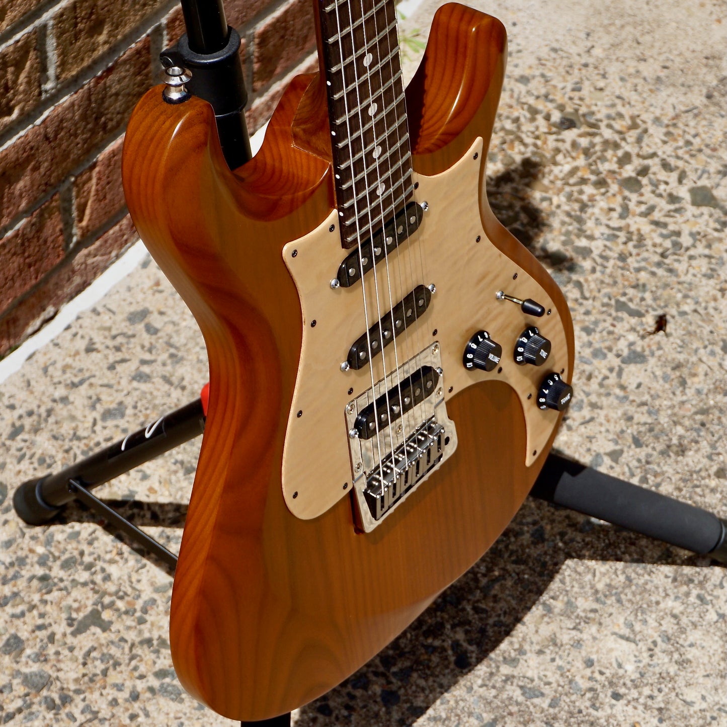 Knaggs Severn Trem SSS Dark Amber