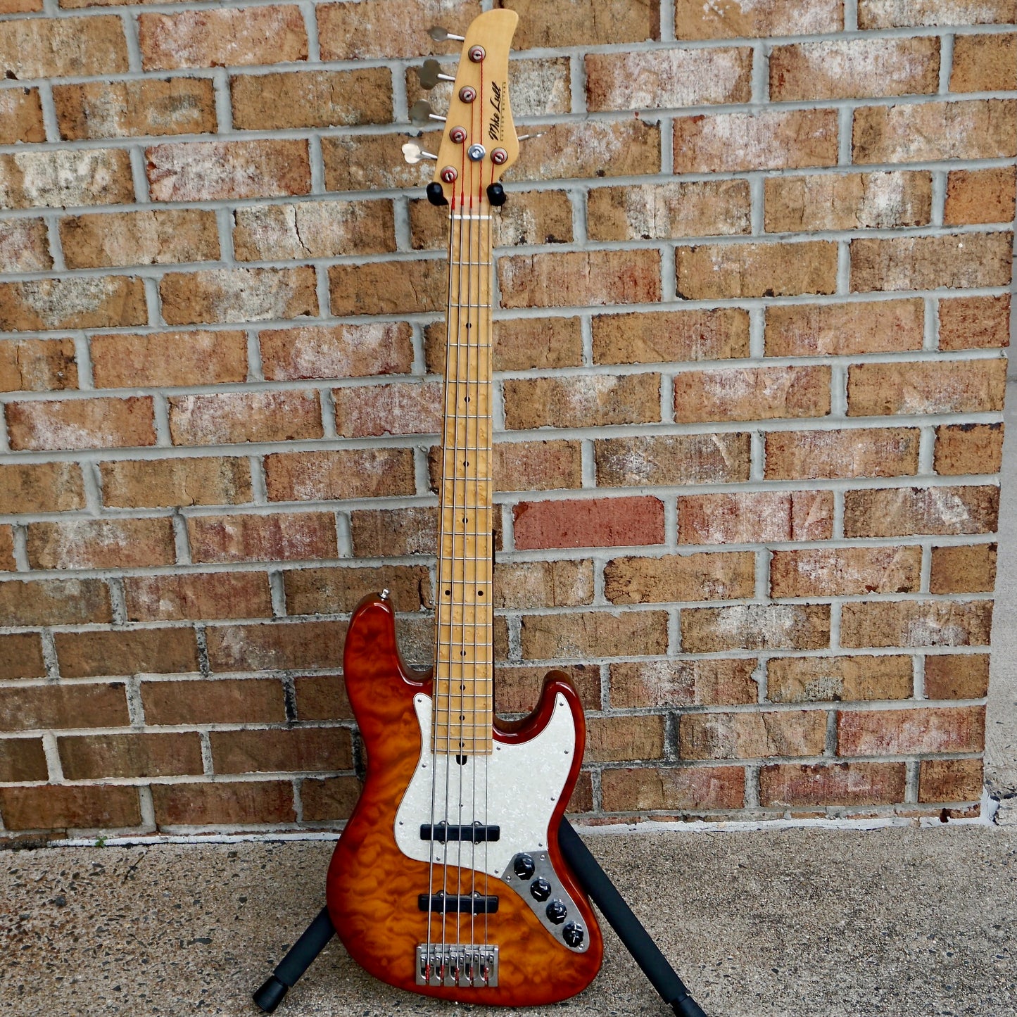 Mike Lull M5