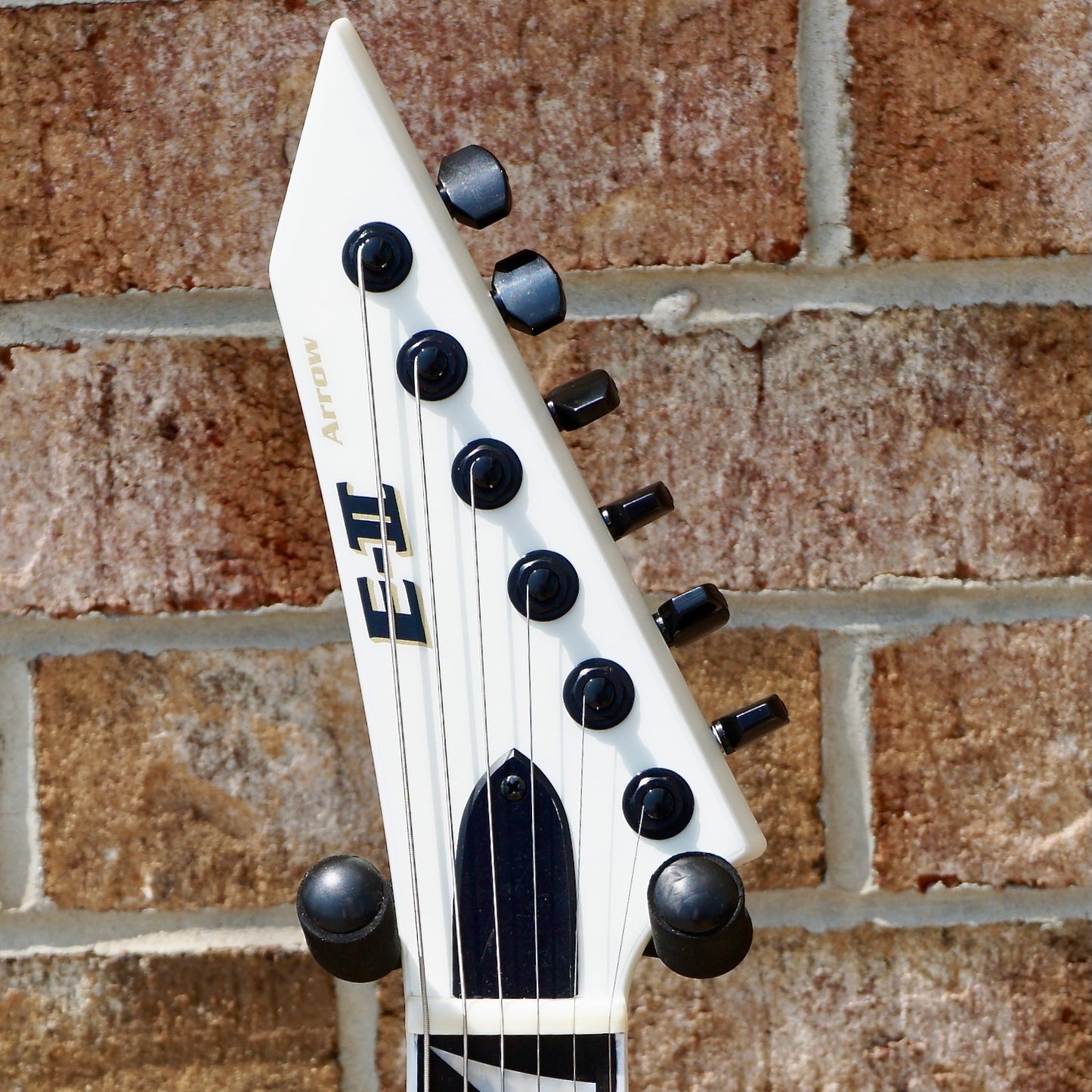 ESP E-II Arrow NT Snow White
