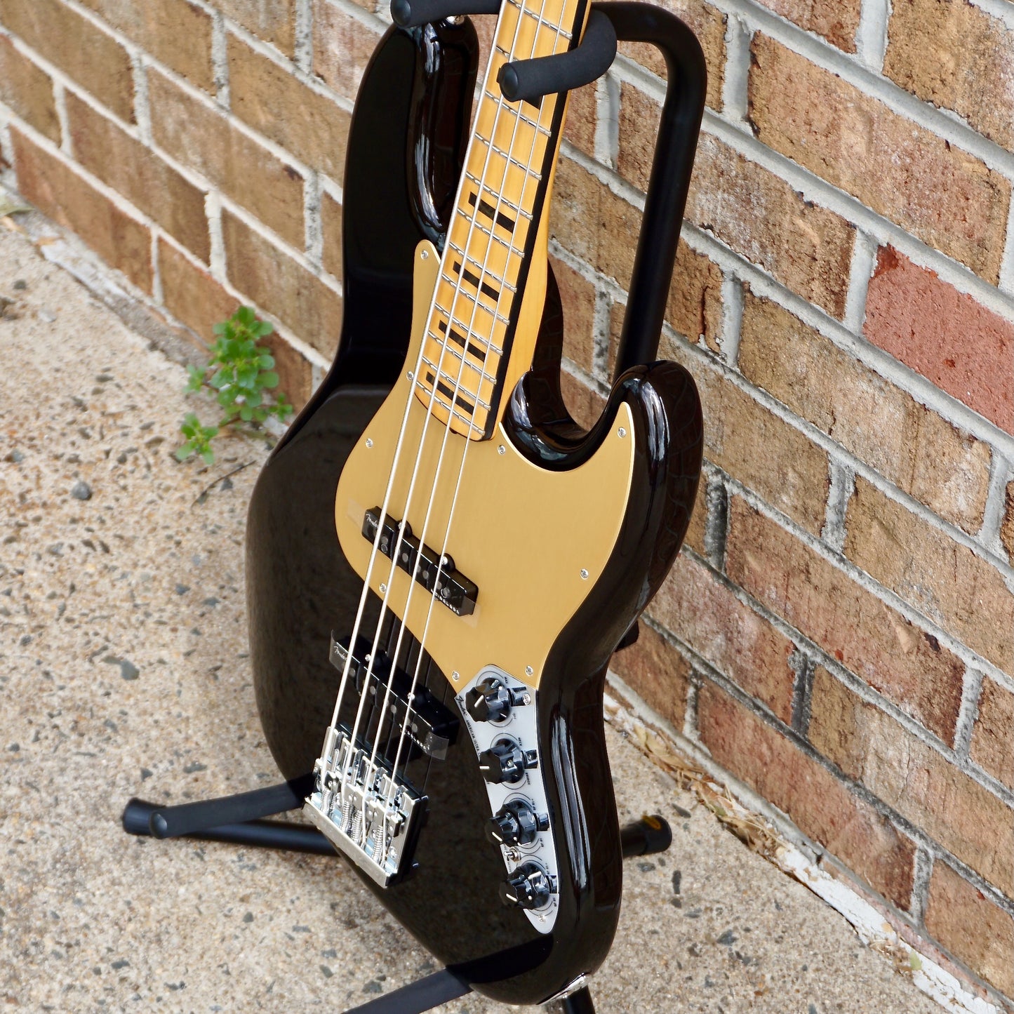 Fender American Ultra Jazz Bass Maple Fingerboard Texas Tea