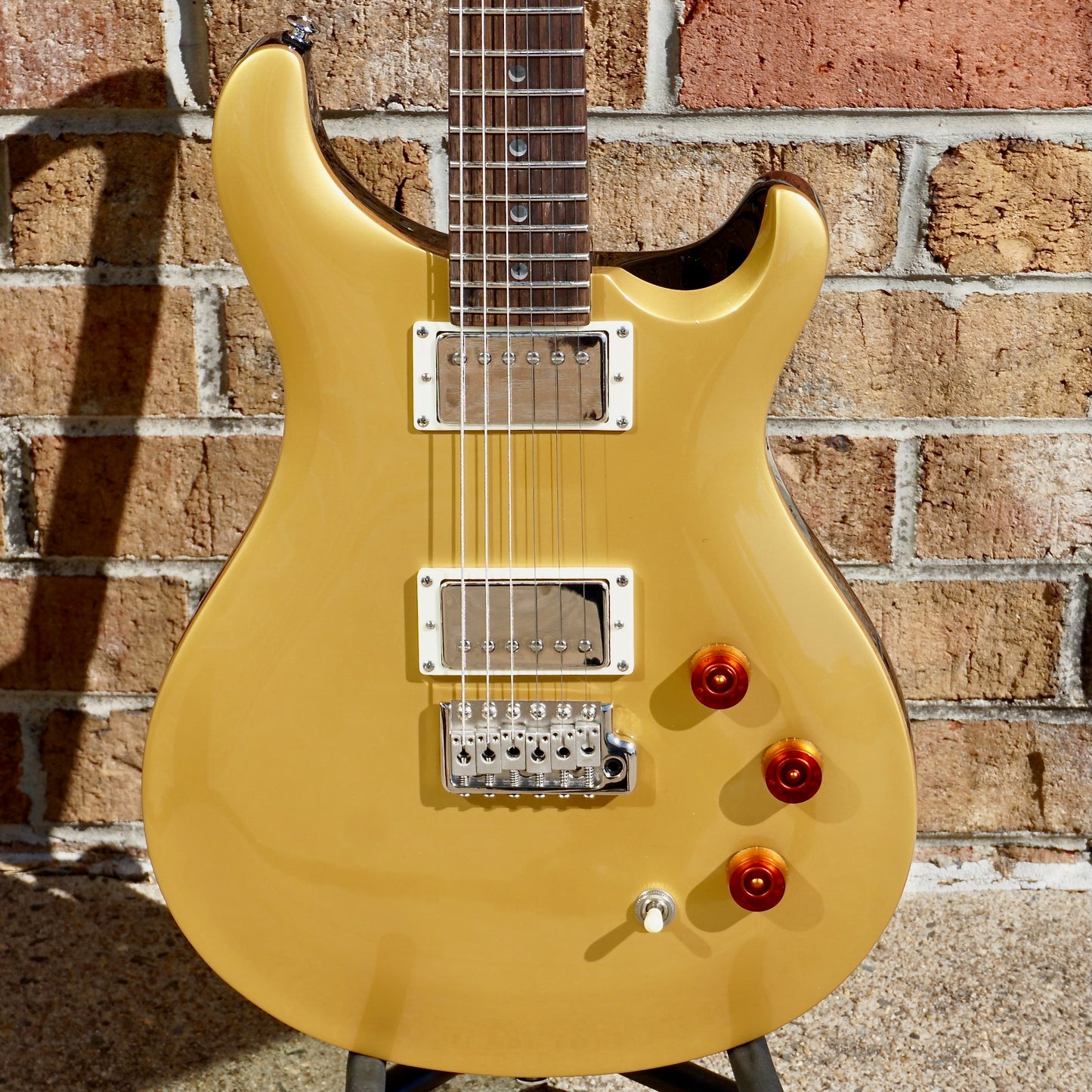 PRS SE DGT Gold Top