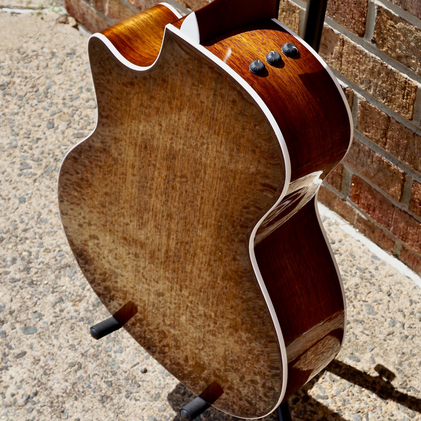 Taylor 424ce Special Edition Walnut/Walnut